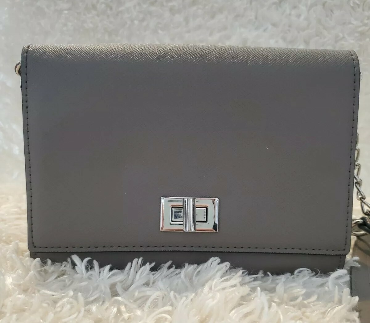 Prince and Fox Gray Leather-like Crossbody Purse w/Silver Chain accent