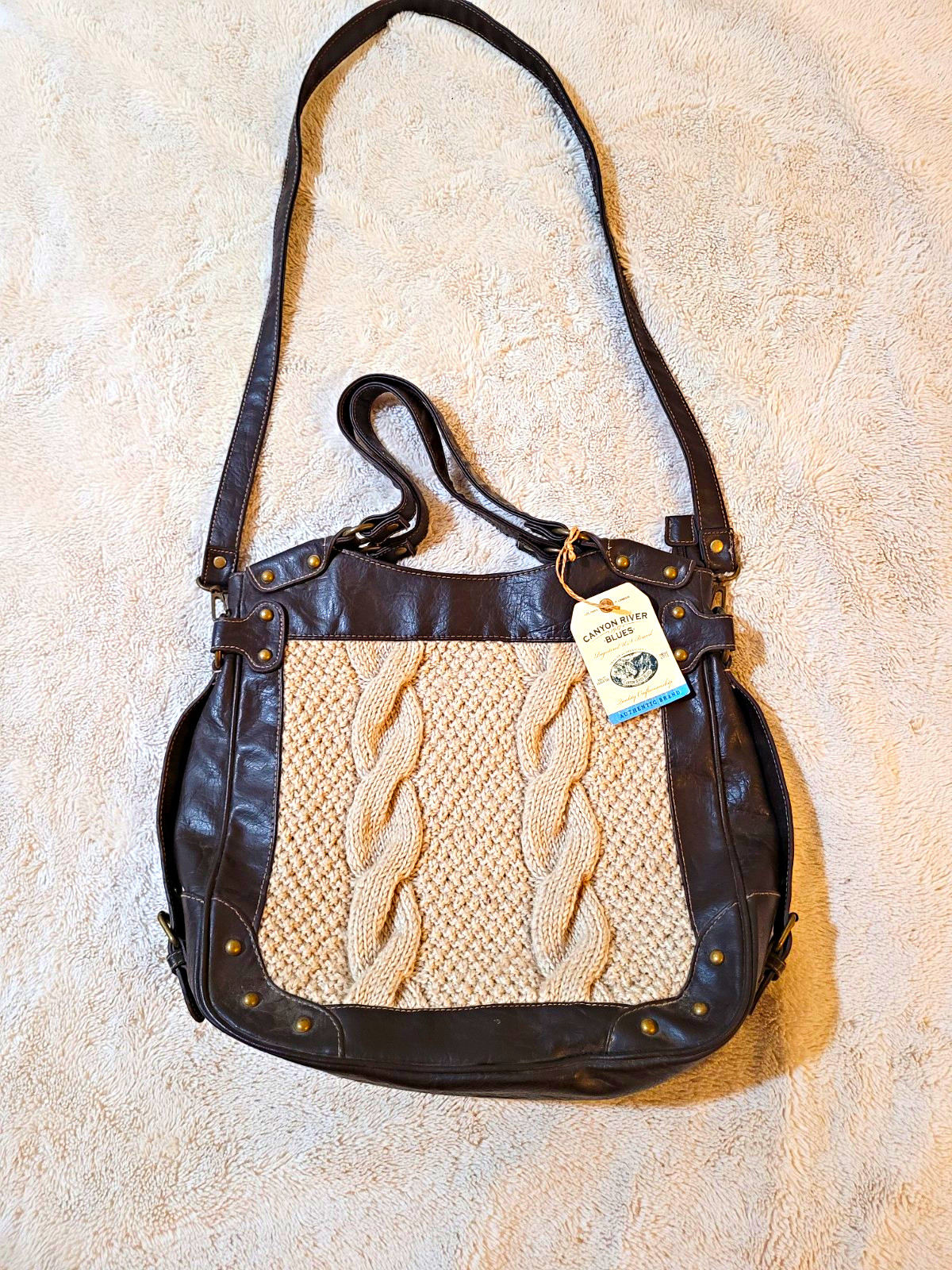 Canyon River Blues Women’s Brown/Beige Shoulder Bag Zip Gold Hardware Pockets