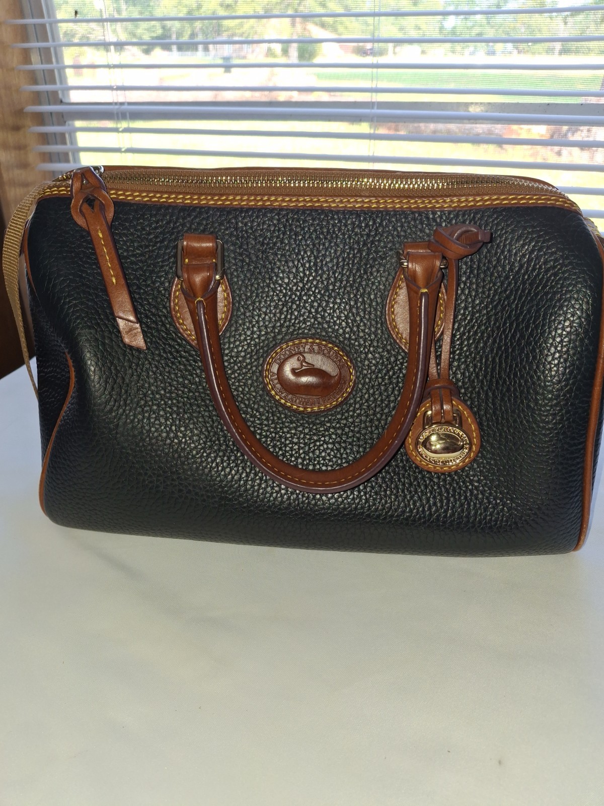 Dooney & Bourke Black Pebble Grain Leather Zip Satchel Bowler Purse Shoulder Bag
