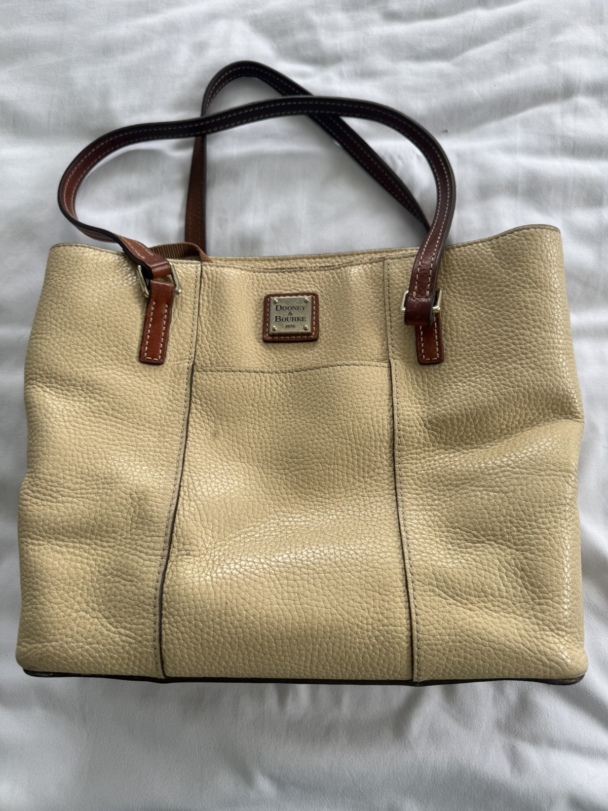 Dooney & Bourke Lexington Pebble Grain Leather Bag Beige Off White Shoulder