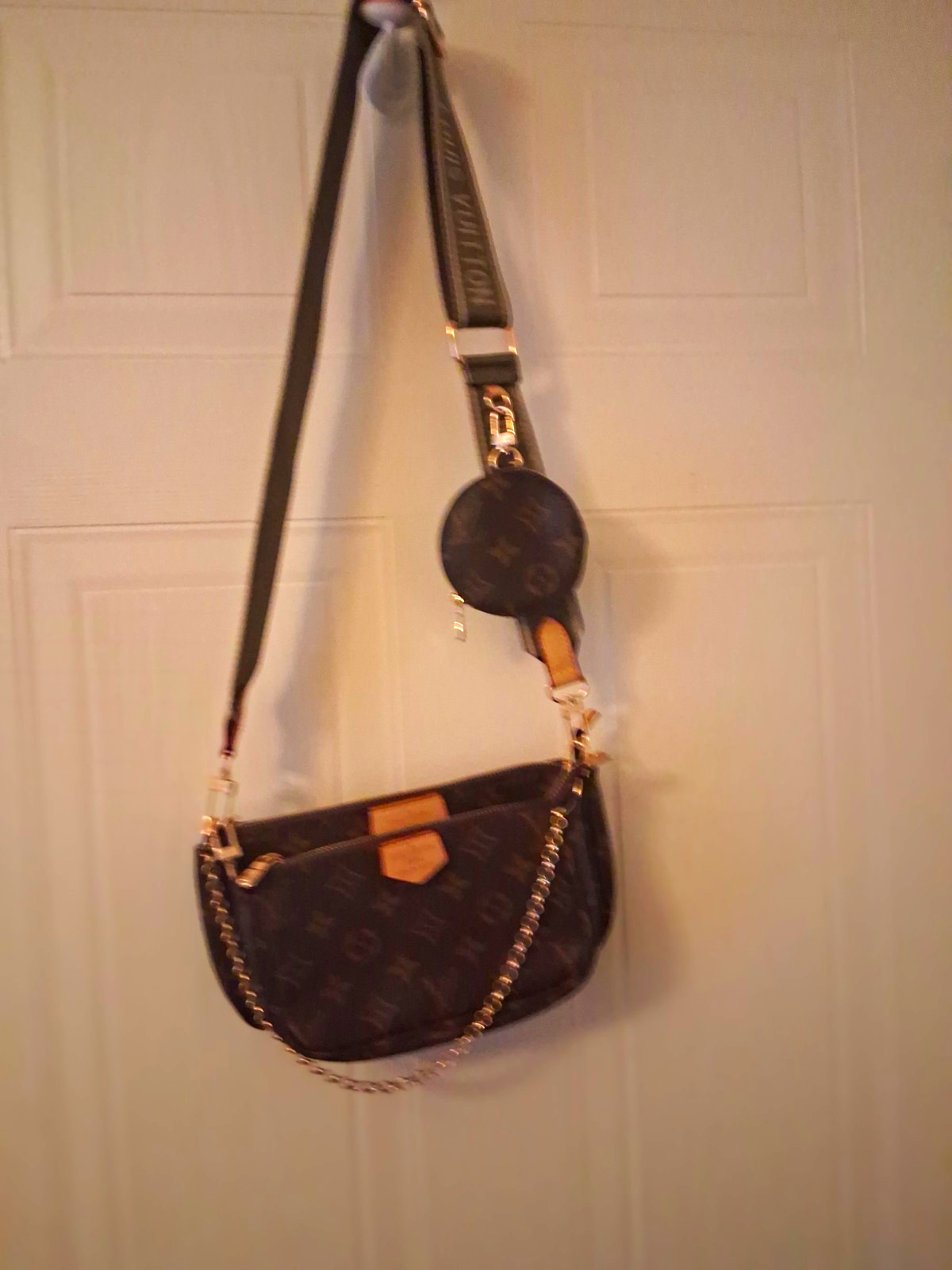 Fashionable handbag