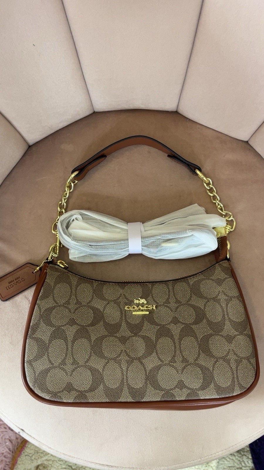 Coach Signature Brown/Tan Zip Shoulder Bag Gold Hardware Chain Strap Hangtag