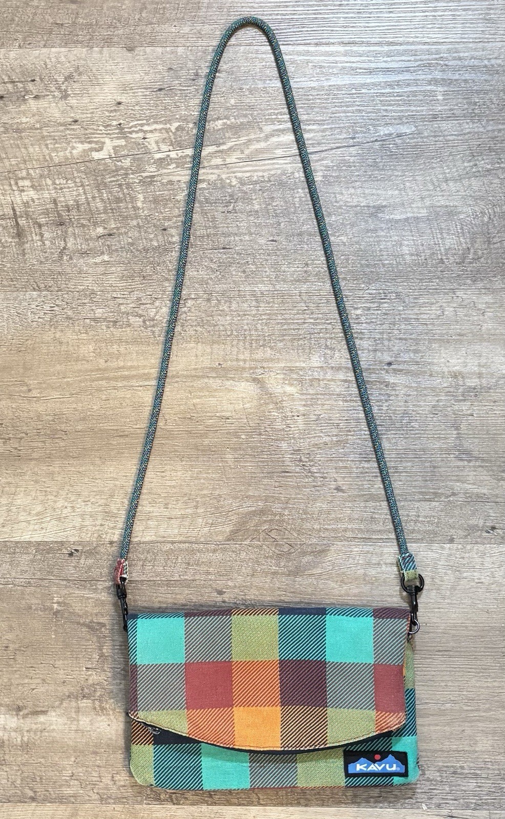 KAVU ‘SLINGALING’ Multicolor Plaid Crossbody Fold Over Bag 9.5″x5.75″/27″ Drop