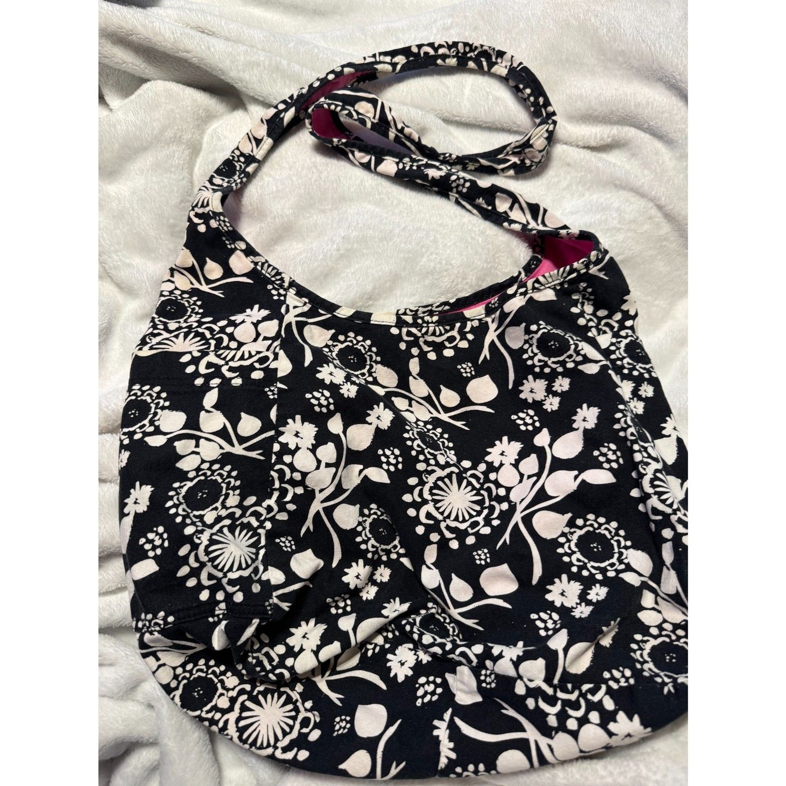 Thirty-One Black & White Floral Shoulder Tote Bag Reversible