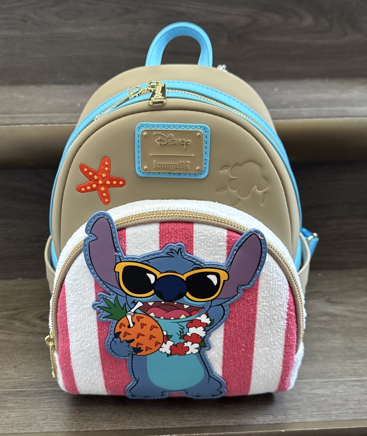 LOUNGEFLY Lilo & Stich Textured Beach Towel Stitch Mini Backpack NEW With Tags