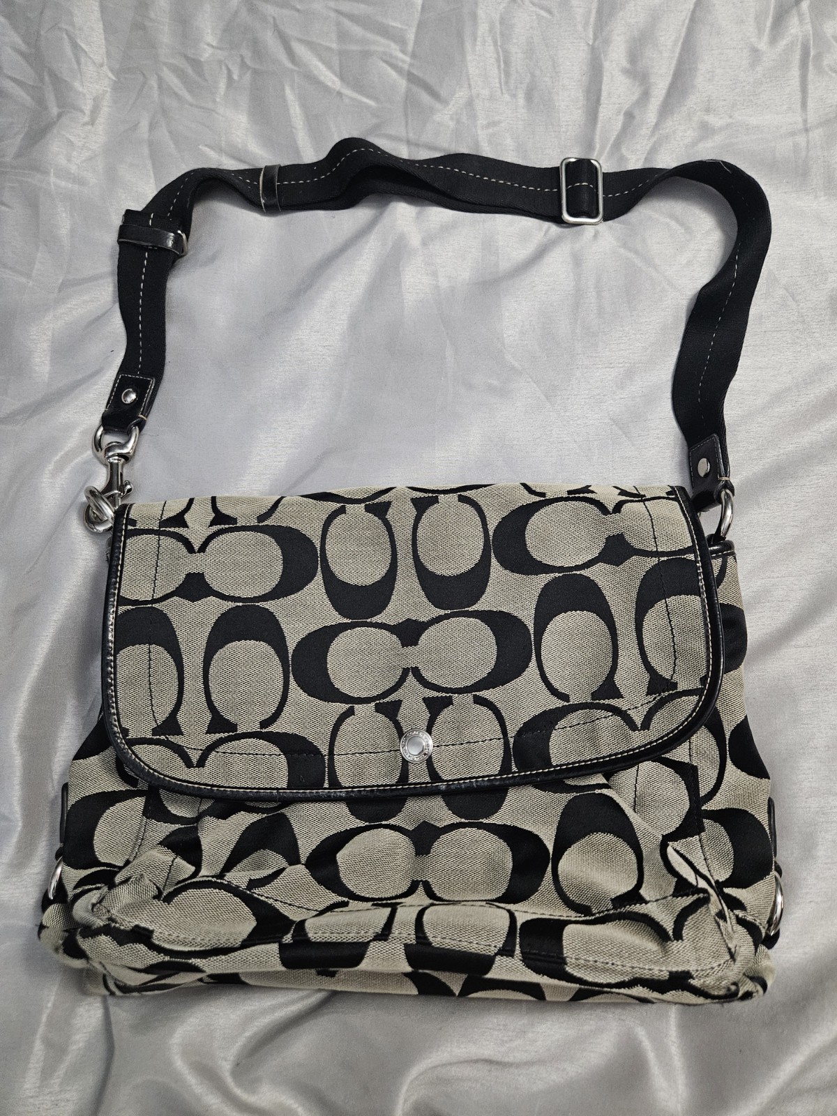 Coach Messenger Style Bag , ”see Photo And Description Regarding Strap” Y2k