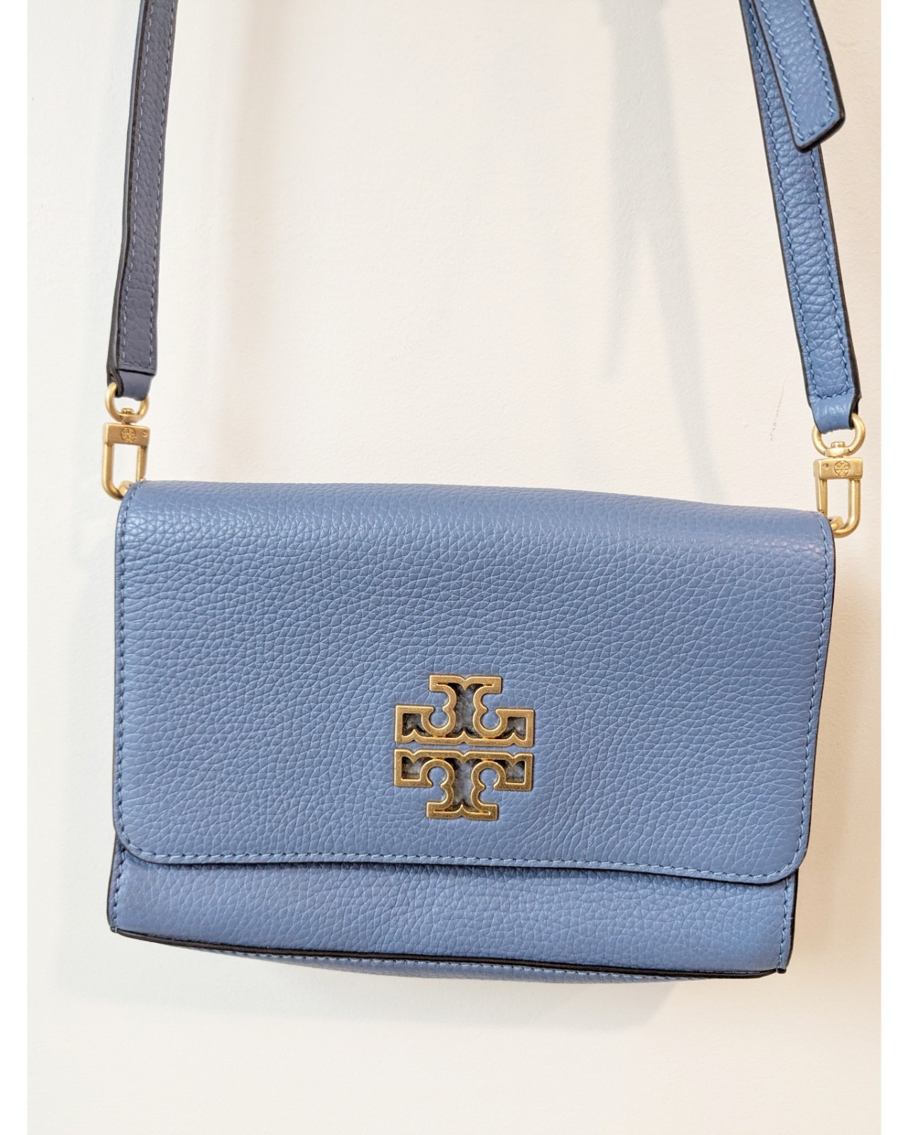 Tory Burch Britten Pebbled Leather Combo Crossbody Bag In Bluewood Gold Hardware
