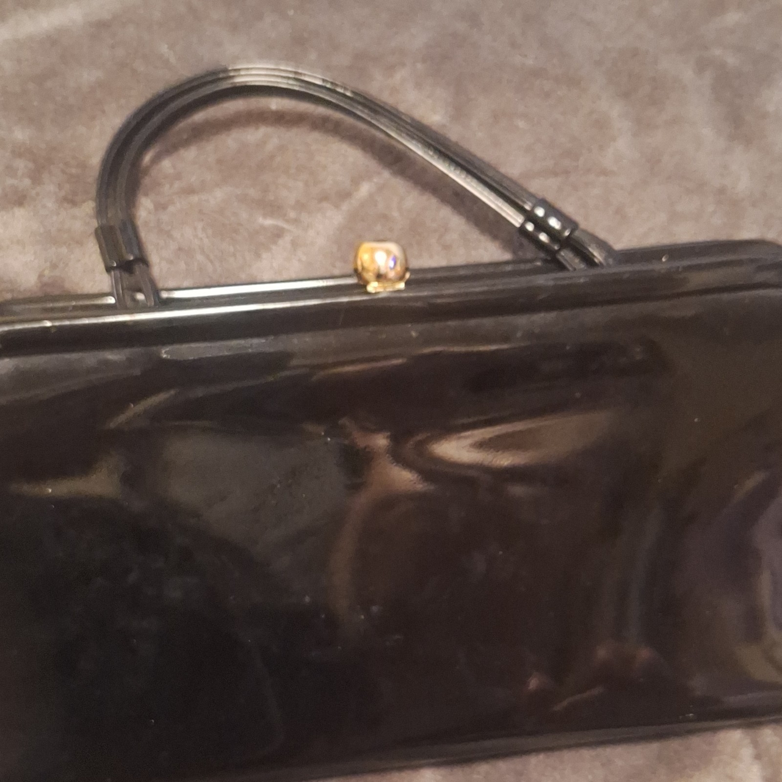 Tandem Black Patent Finish Satchel Top Handle Handbag Gold Kiss Lock Clasp