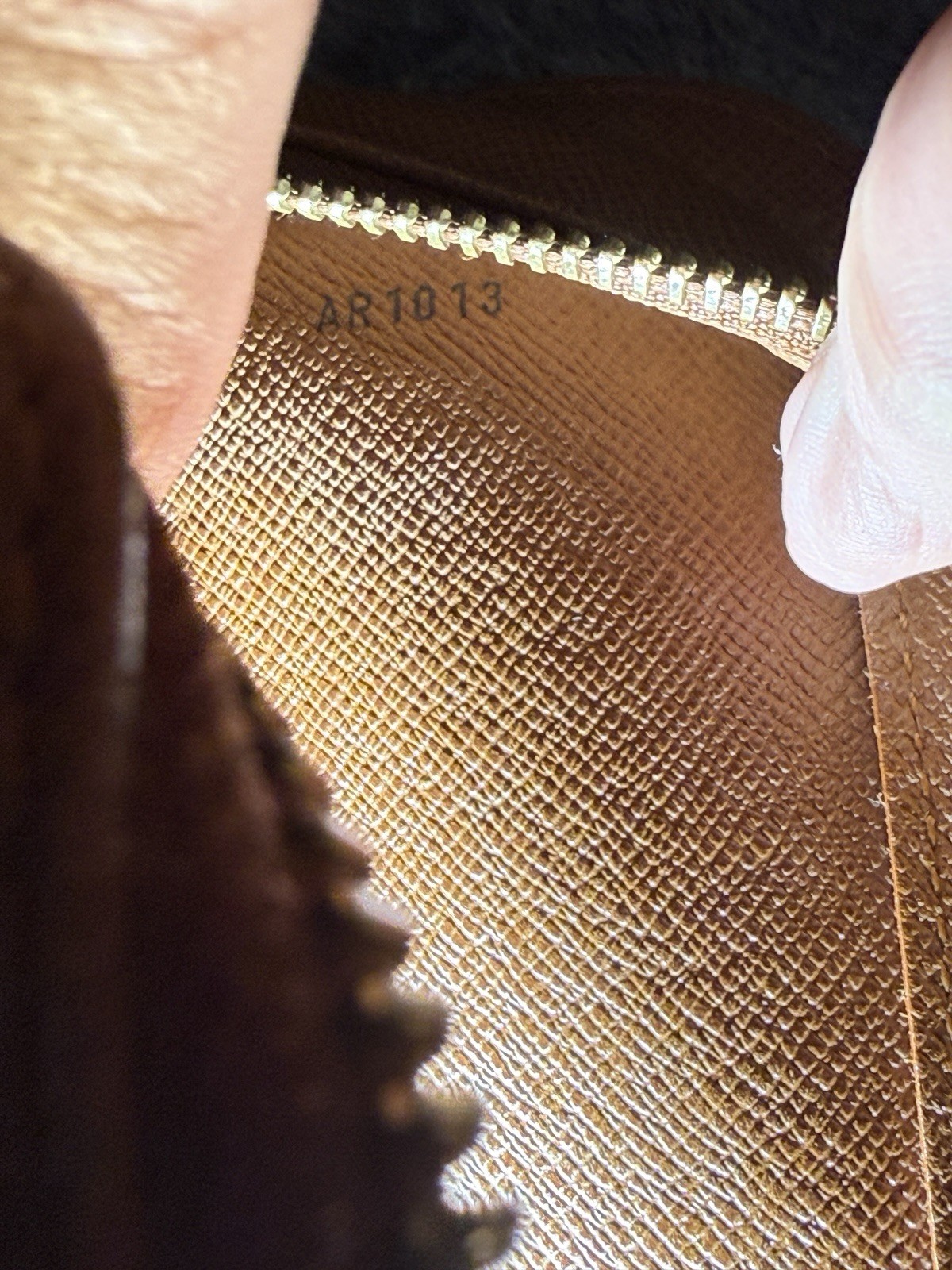 Auth Louis Vuitton Orsay Monogram Clutch – Excellent Condition
