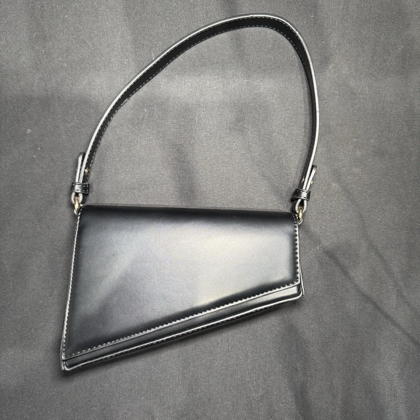 Madison West Acymetrical Purse (Aupen) Style Handbag Black Magnetic Closure