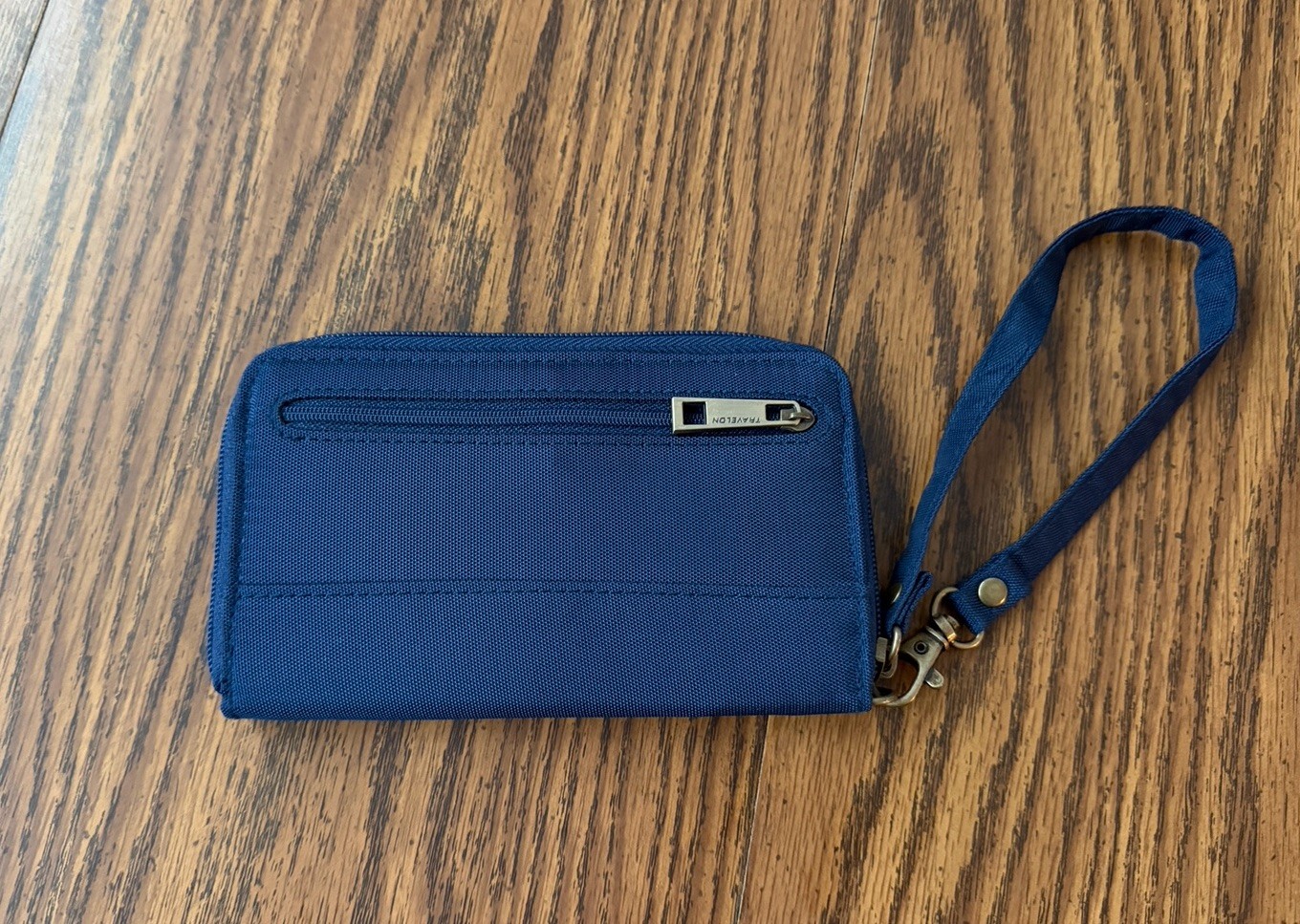 Travelon Anti-Theft RFID Zip Around Wristlet Travel Wallet Navy Blue Nylon 42993