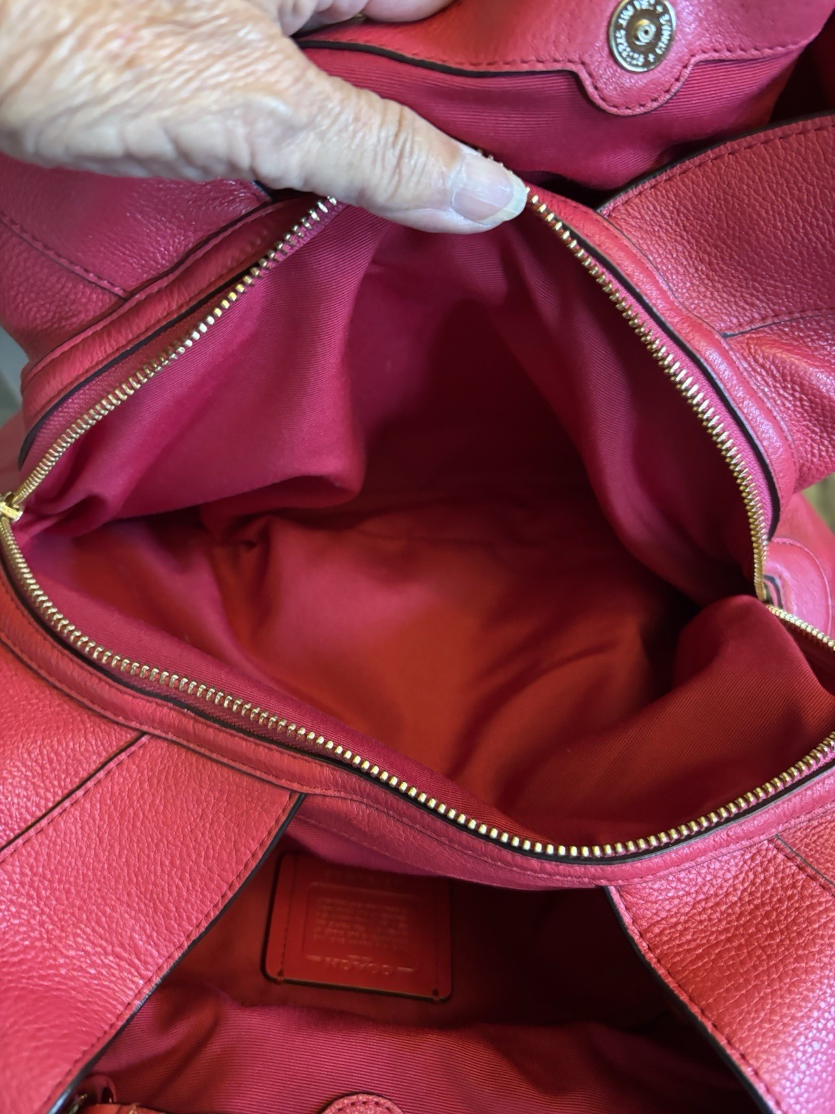 Coach Lexy Shoulder Purse Pebbled Leather Vibrant Raspberry Mint