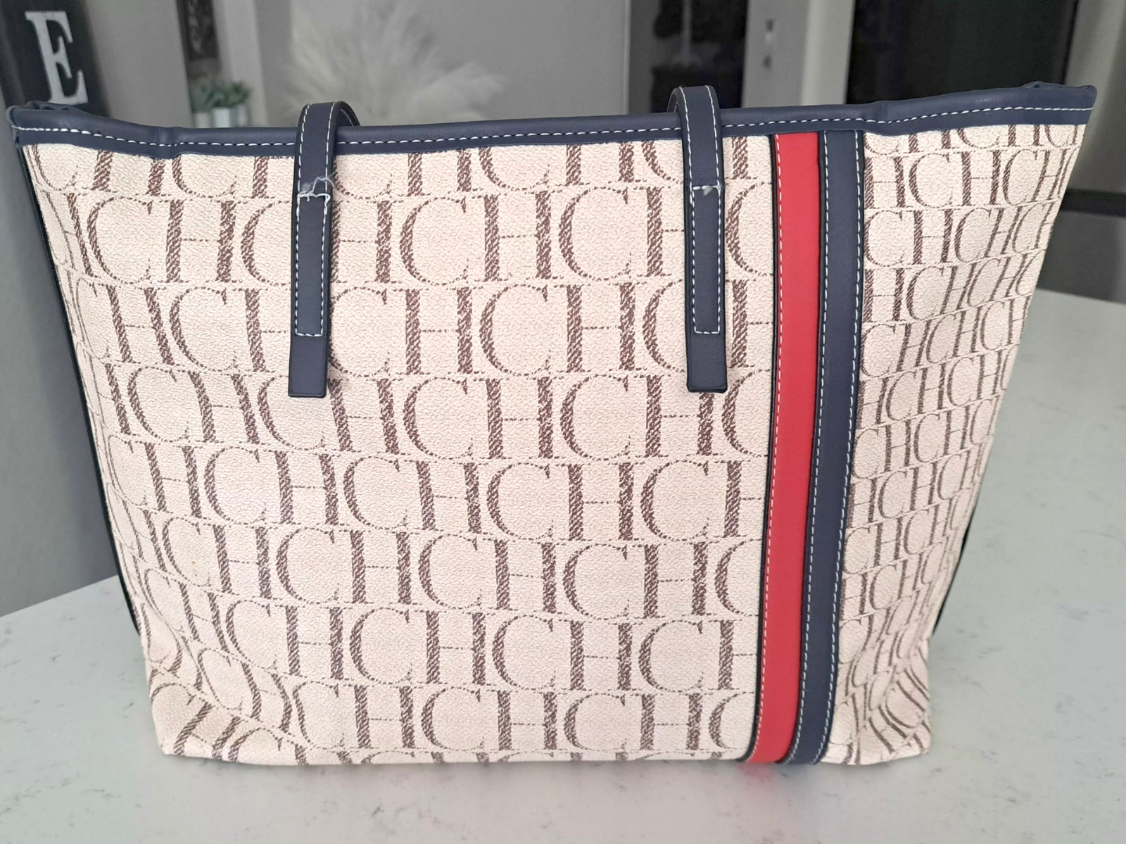CH Carolina Herrera Luxury Hand or Shoulder Bag