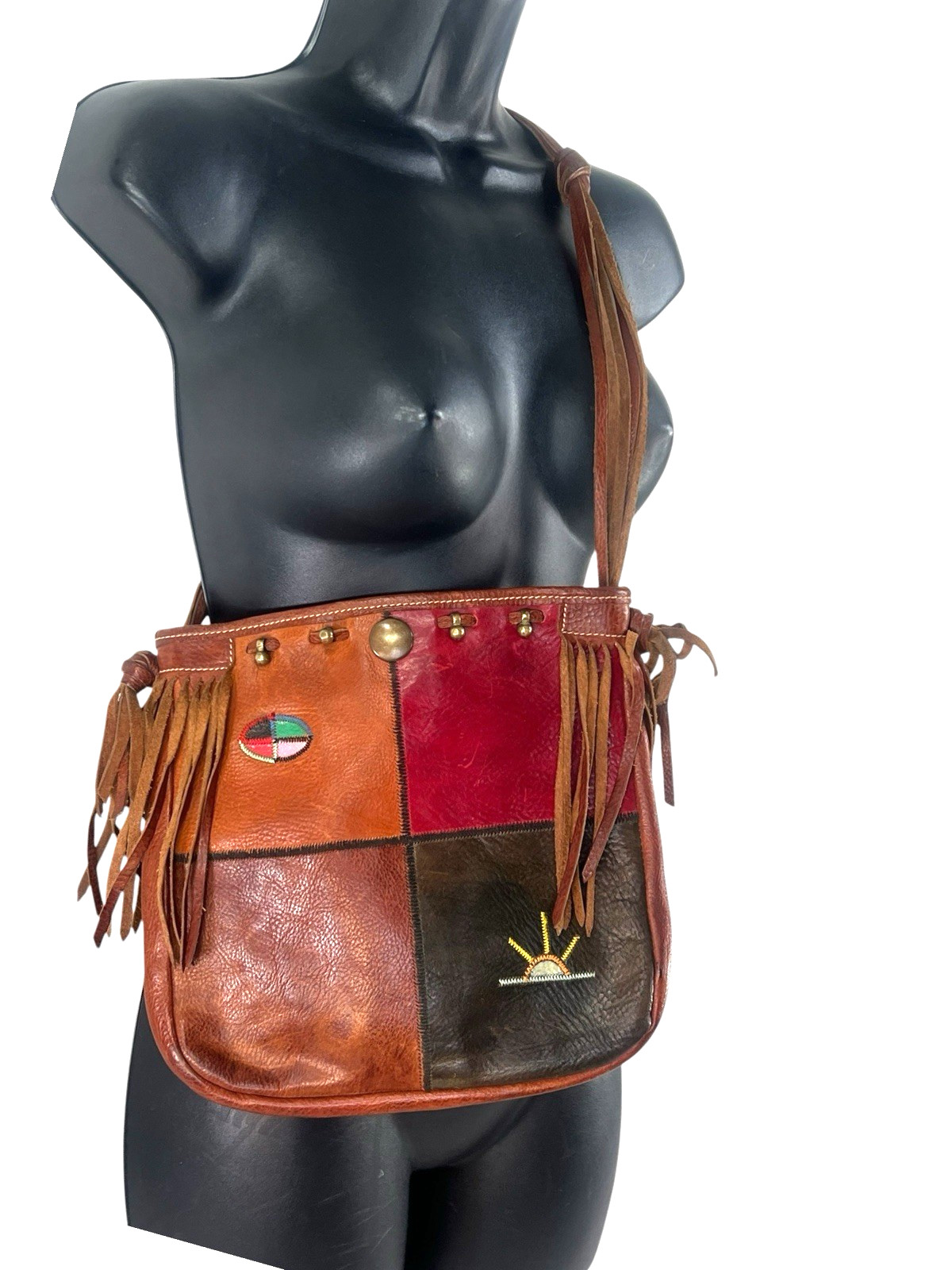 vtg 70’s Felisi made in Italy crossbody messinger bag embroidered/fringe boho