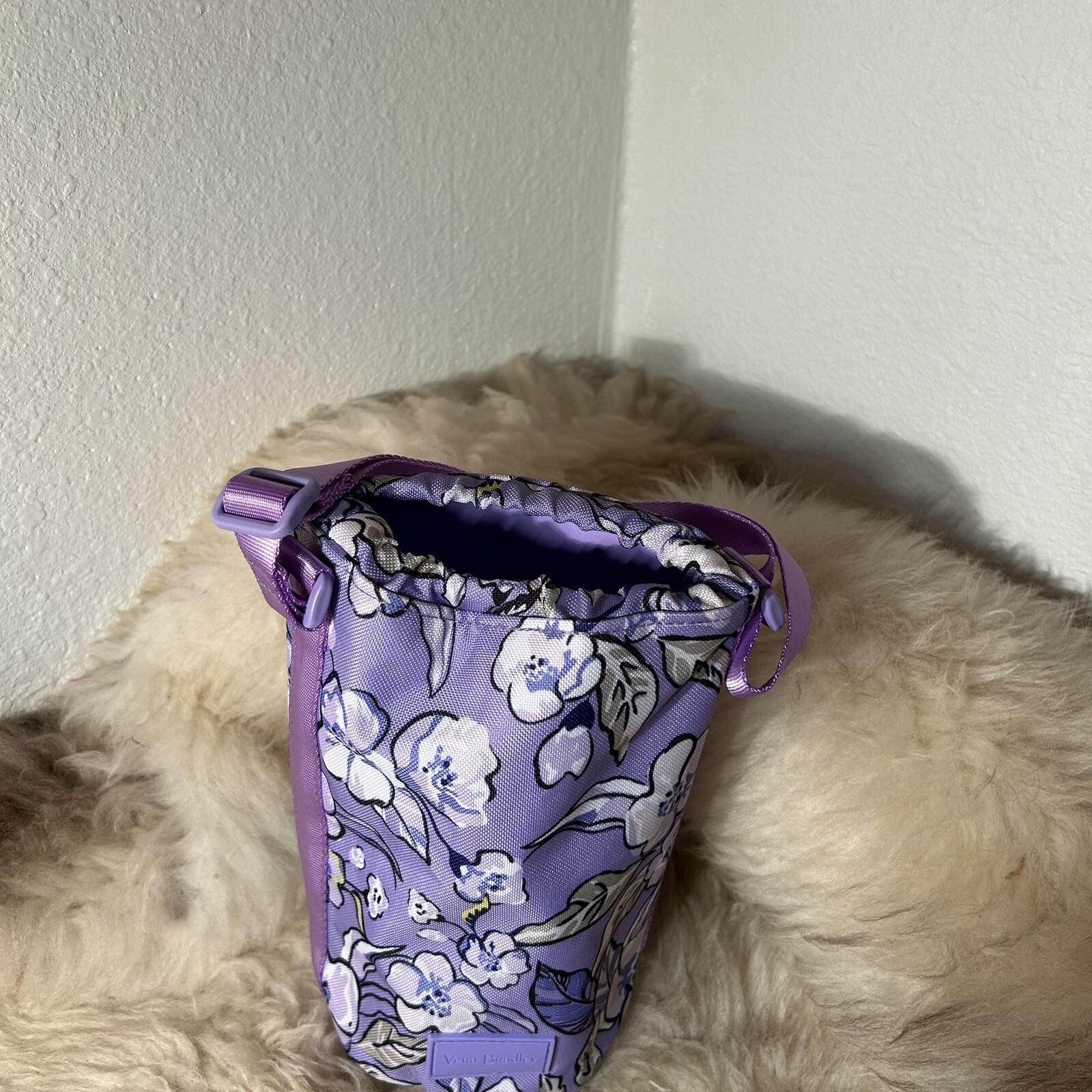 NWT Vera Bradley Lighten Up Water Bottle Crossbody – Wild Roses Lavender