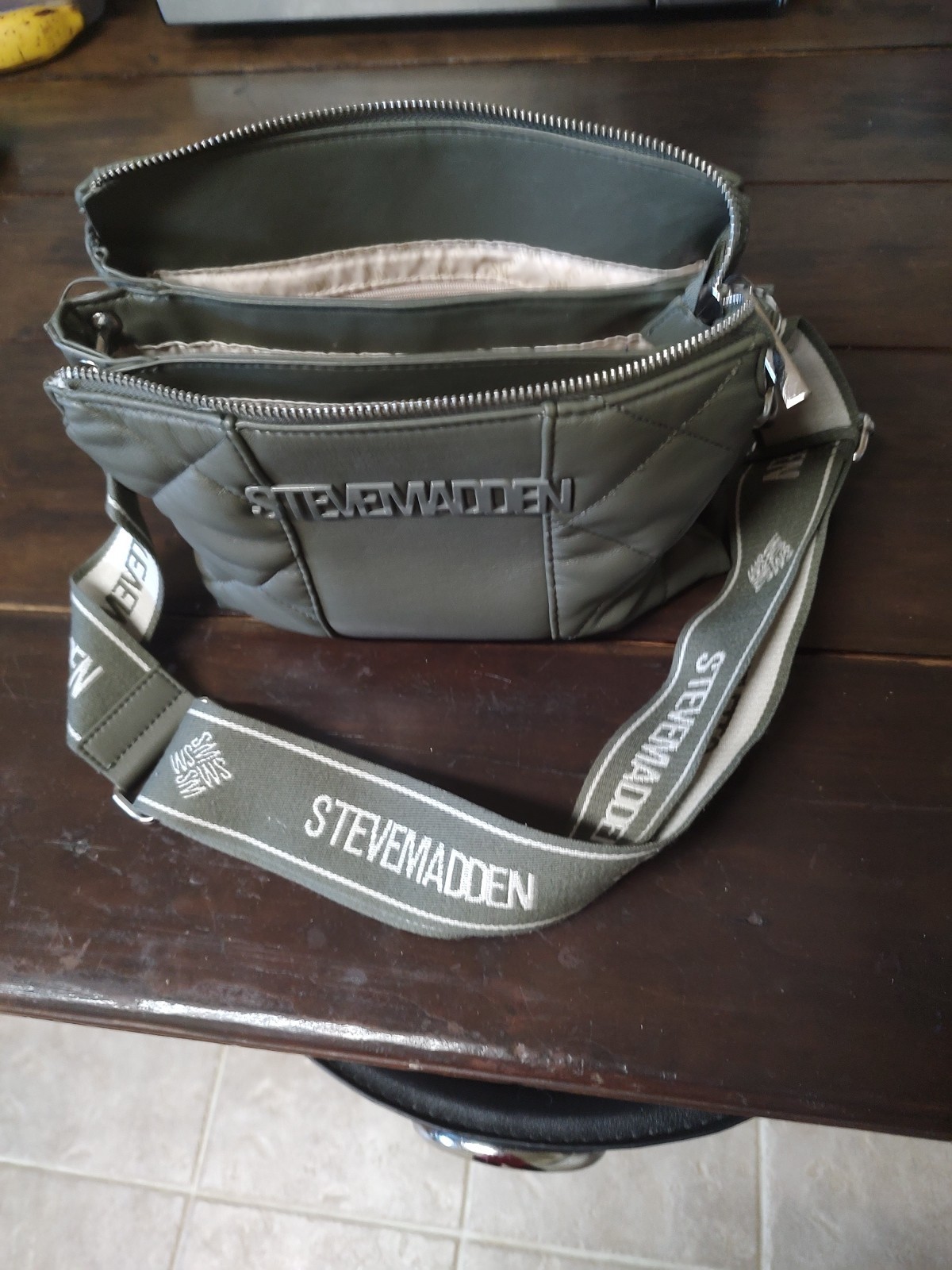 Steve Madden Olive Green Quilted Shoulder Bag Adj Strap Logo Accents Zip Top