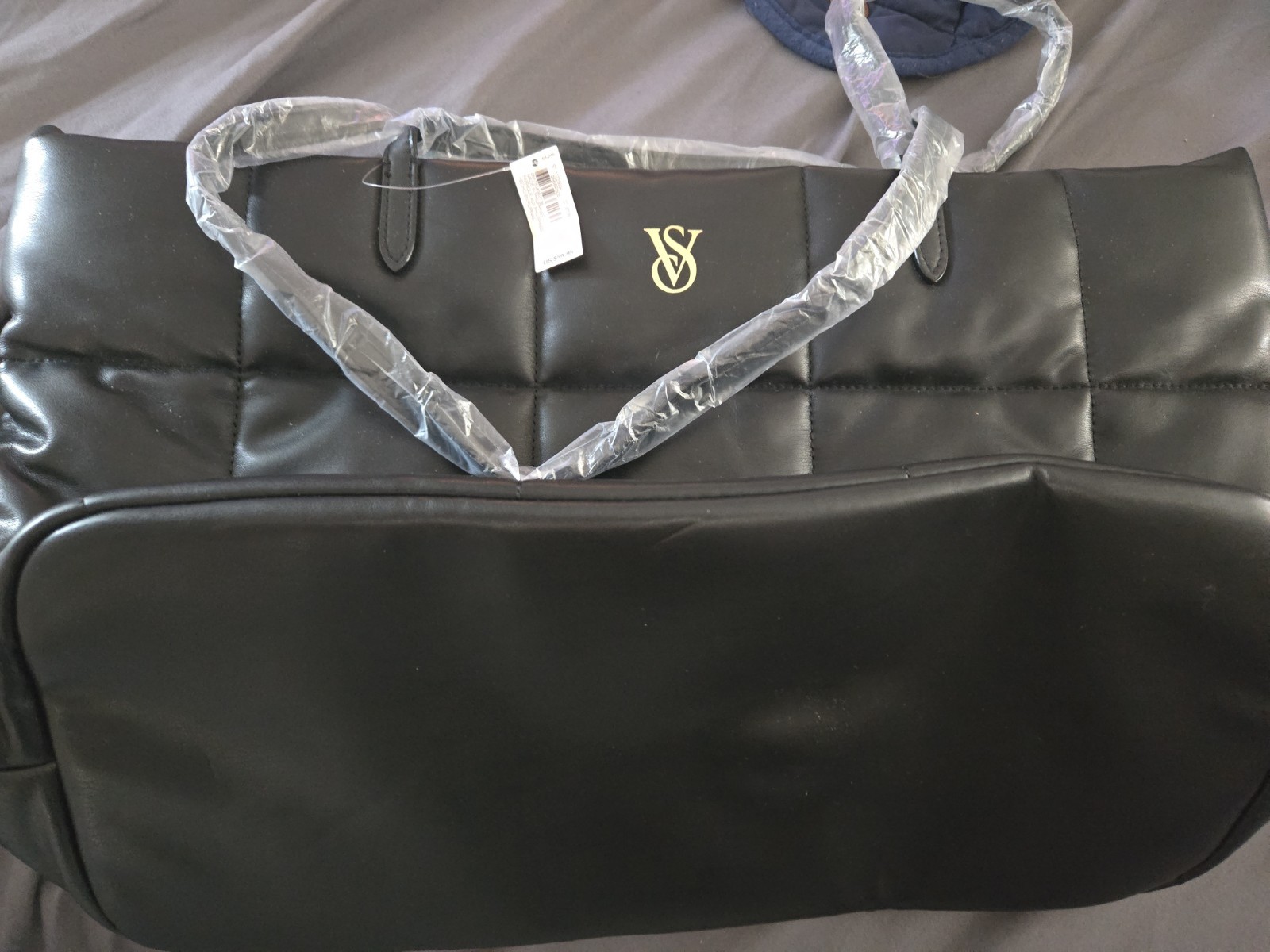 NWT Limited Edition Victoria’s Secret Black Quilted Puffer Tote 16″ x11″ x 7″