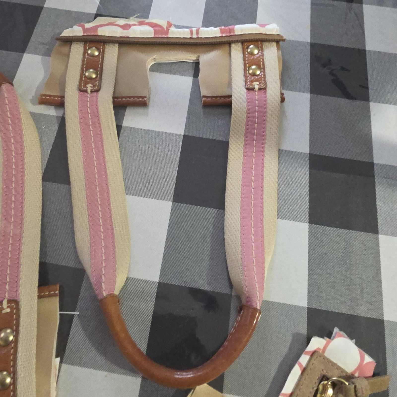 Coach Suede Zipper Magnetic Button Hardware And Handstraps From Nylon Hampton