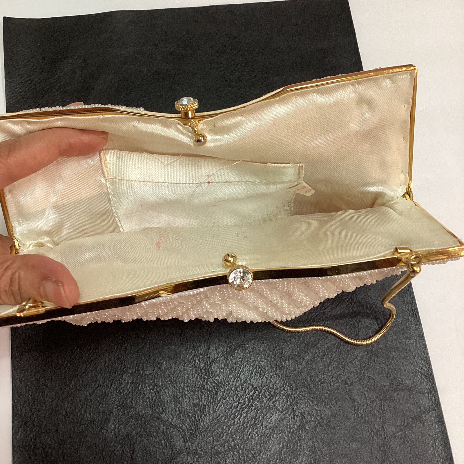 Vintage White Glass Bead Pearl Rhinestone Clutch Handbag Cocktail Wedding