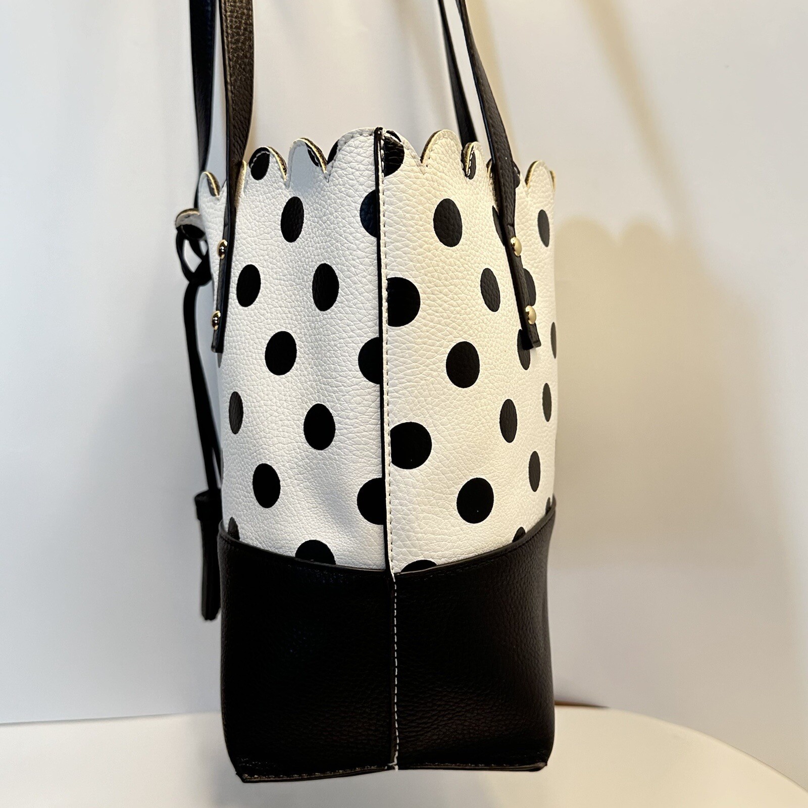 Imoshion Scallop Edge Open Tote Black And White Polka Dots 100% PU