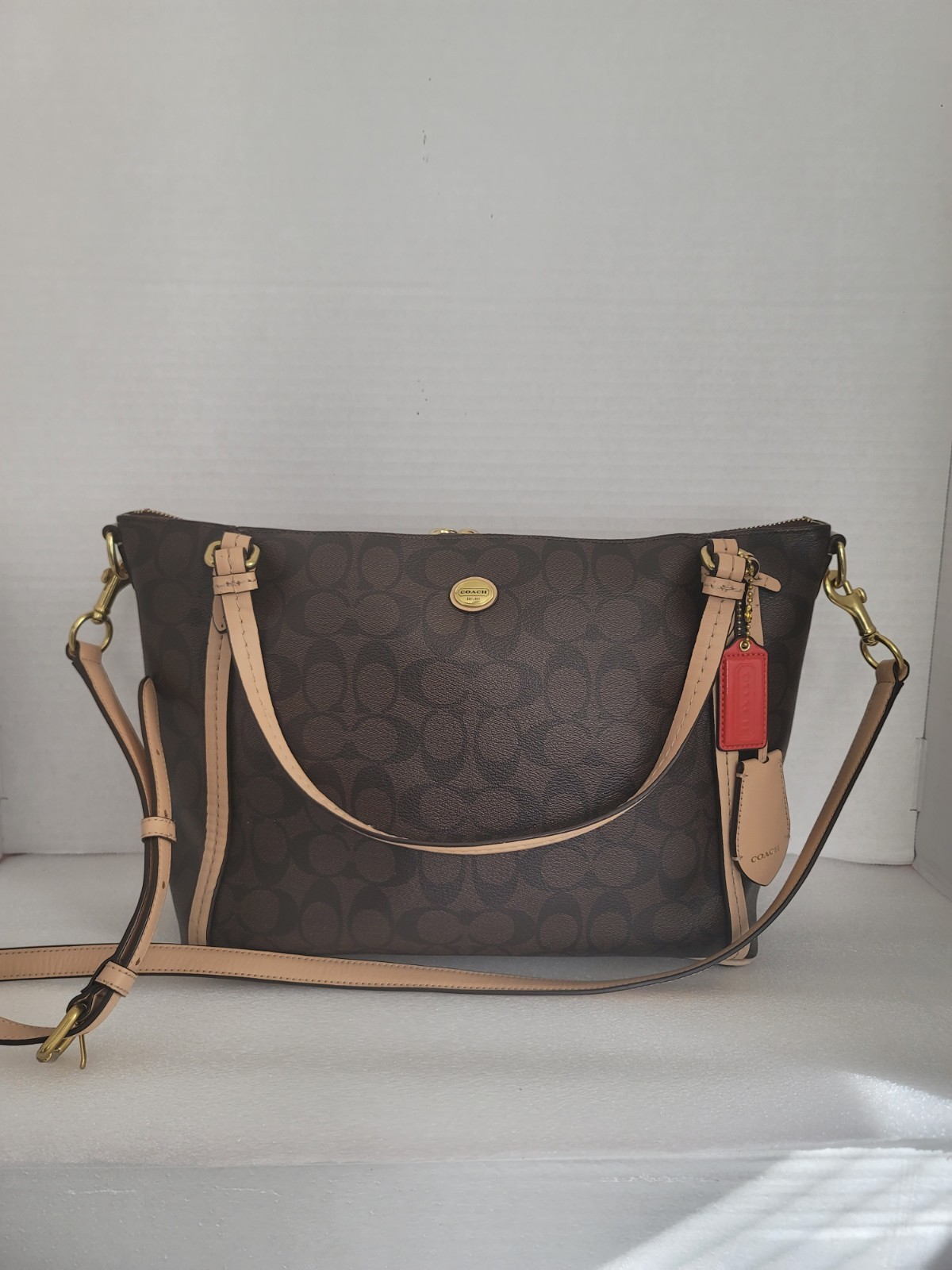 COACH Signature Taylor Tote Shoulder/ Crossbody Bag F28366