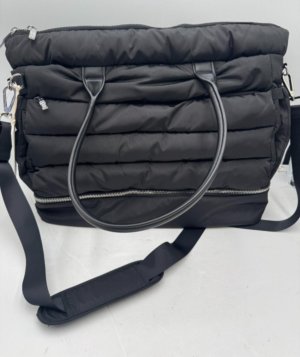 Ipack Puffy Women’s Handbag Black Inner Pockets Detachable Strap Travel Tote Bag