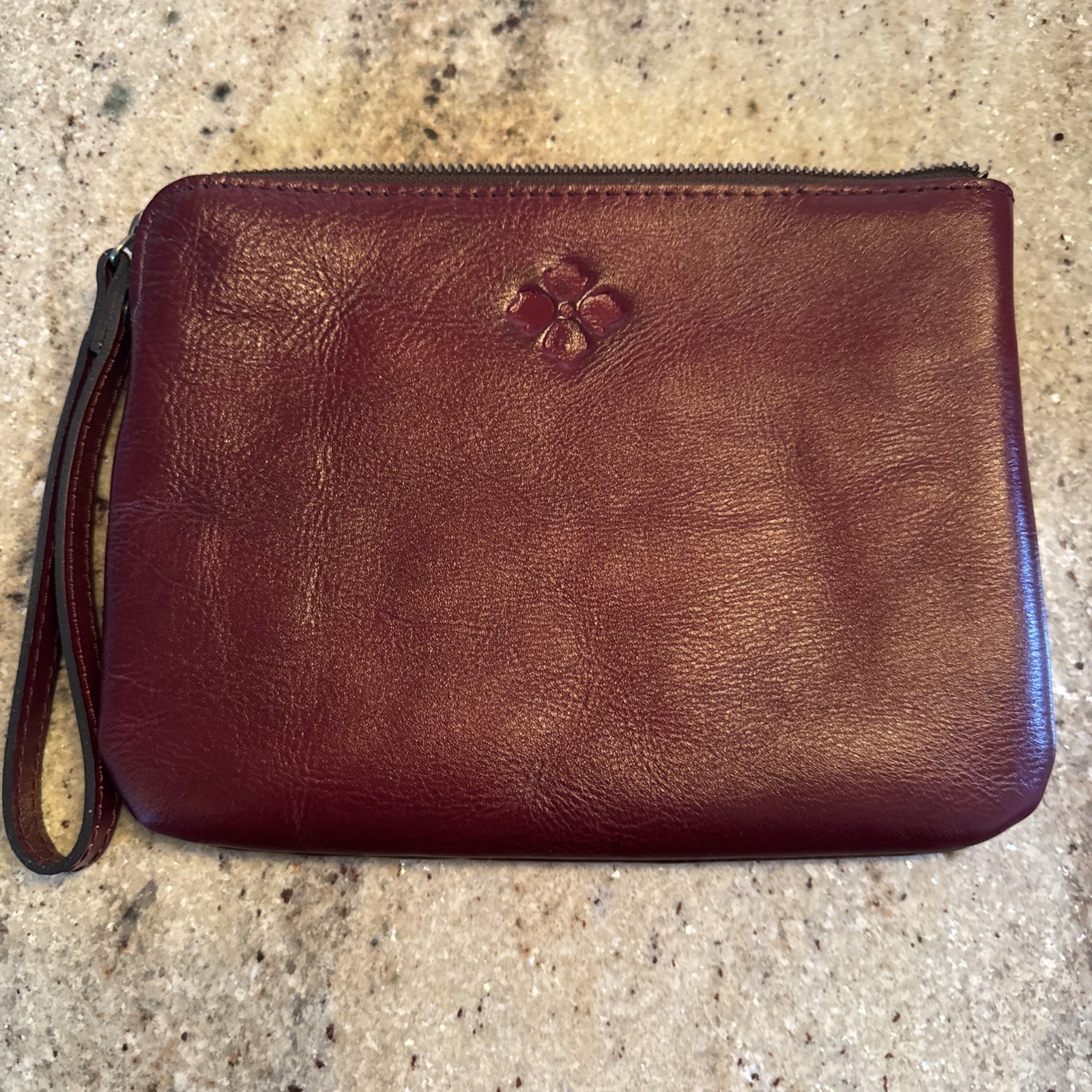 NWOT Patricia Nash CASSINI Leather Wristlet TOOLED MAGENTA Style P349244