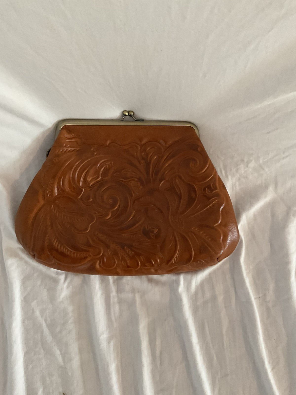 Patricia Nash Savena Antique Gold Kiss Lock Wristlet/Clutch Tooled Leather