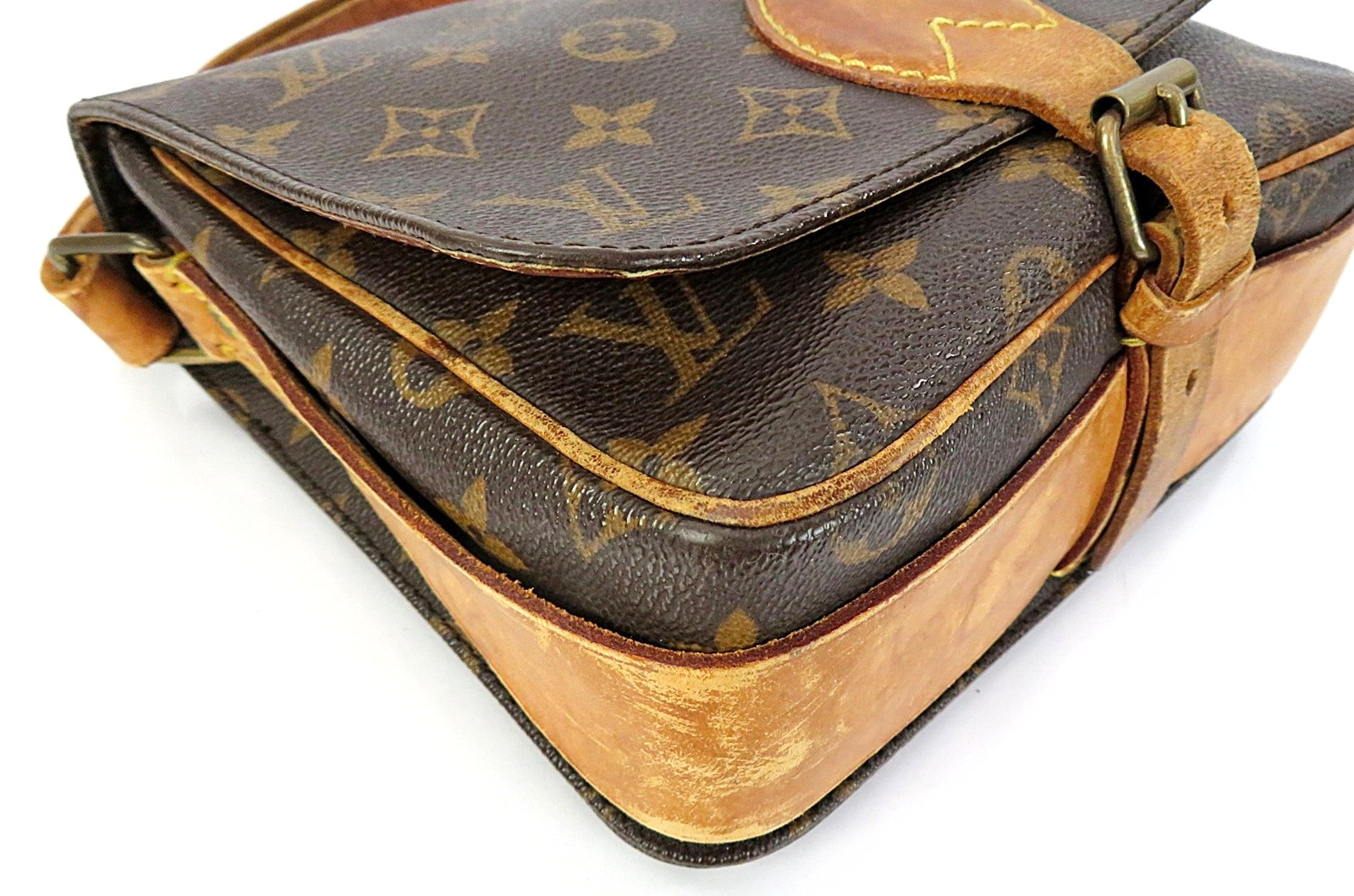 Authentic LOUIS VUITTON Cartouchiere MM Monogram Shoulder Bag Purse #64018
