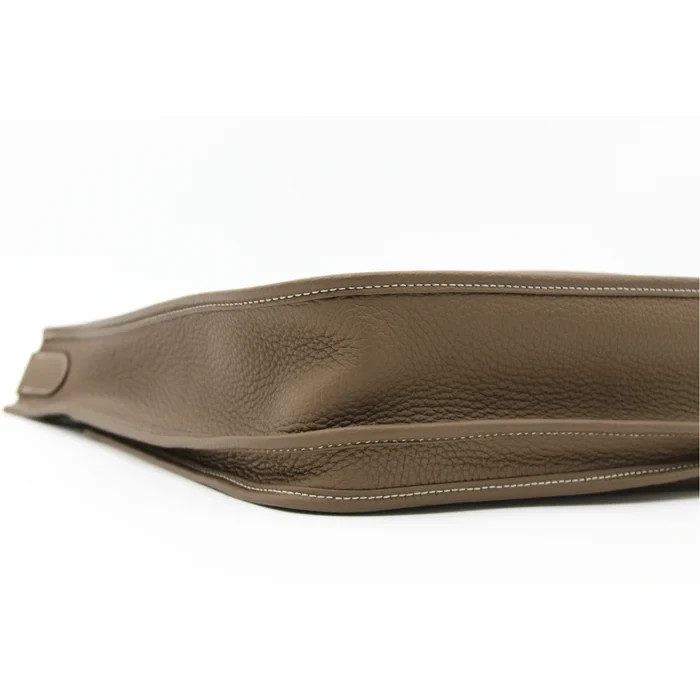HERMES Evelyne III PM 29 in Etoupe Clemence Leather – B Stamp