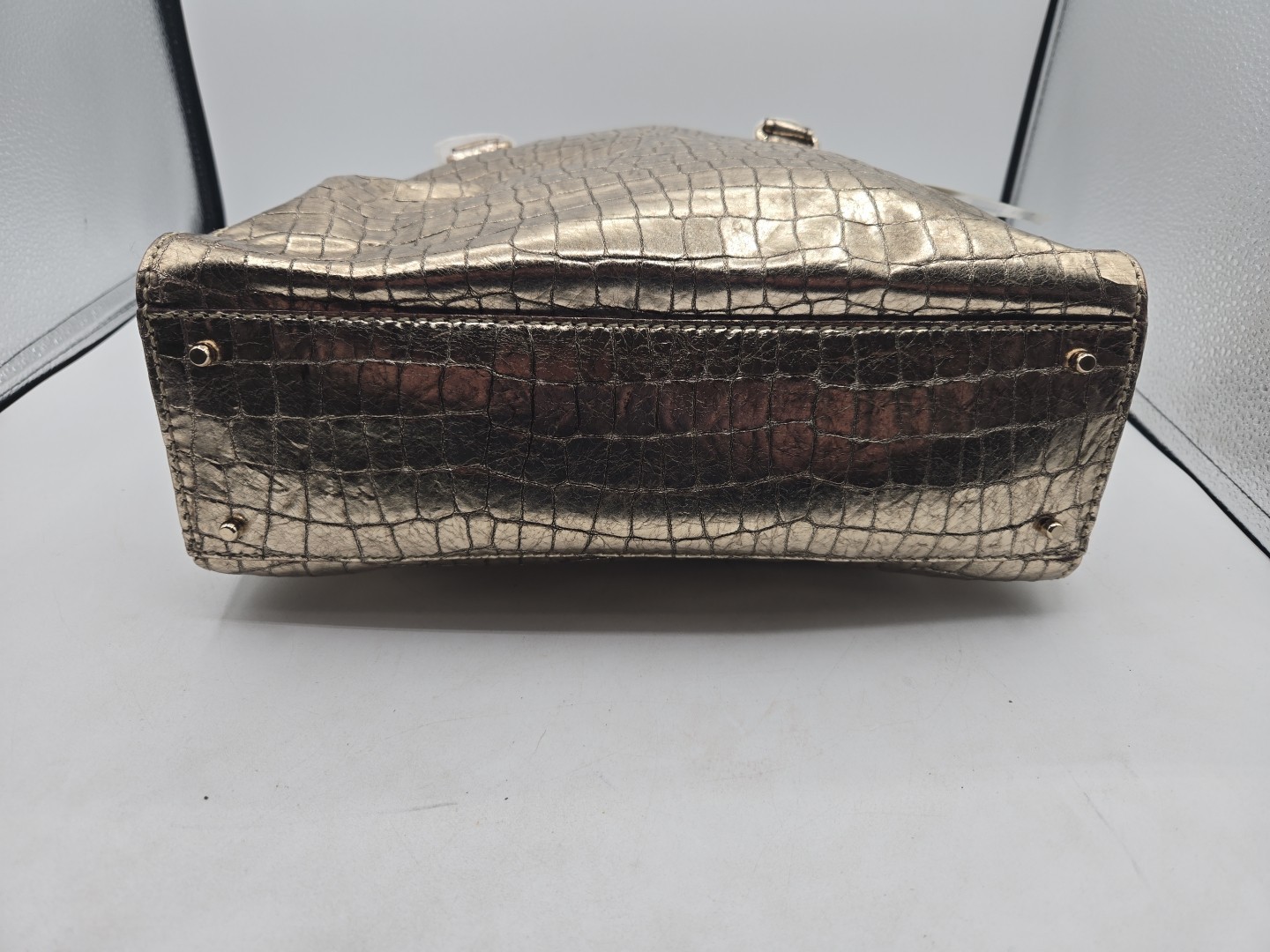 Kate Spade Quinn 24kt Gold Knight Embossed Leather Purse Tote Handbag Alligator