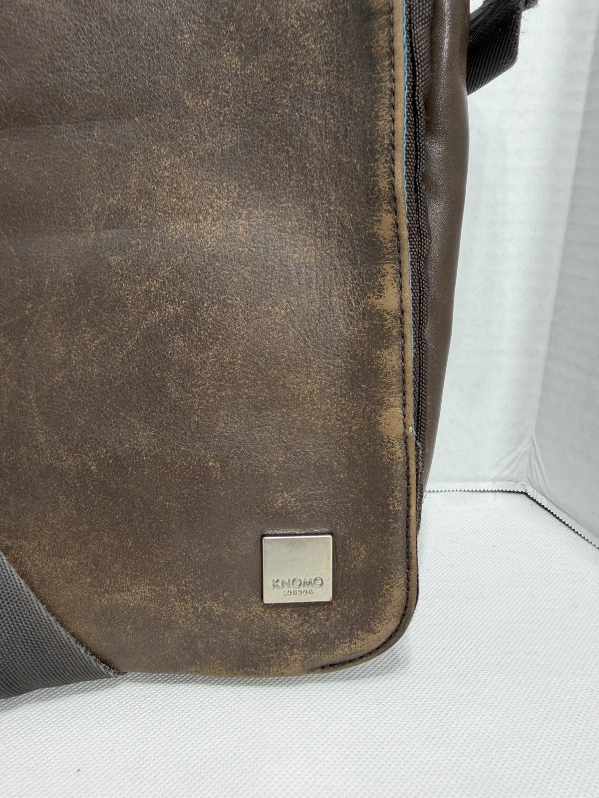 Knomo Messenger Laptop Bag 13×17 Brown Leather Adjustable Strap Crossbody