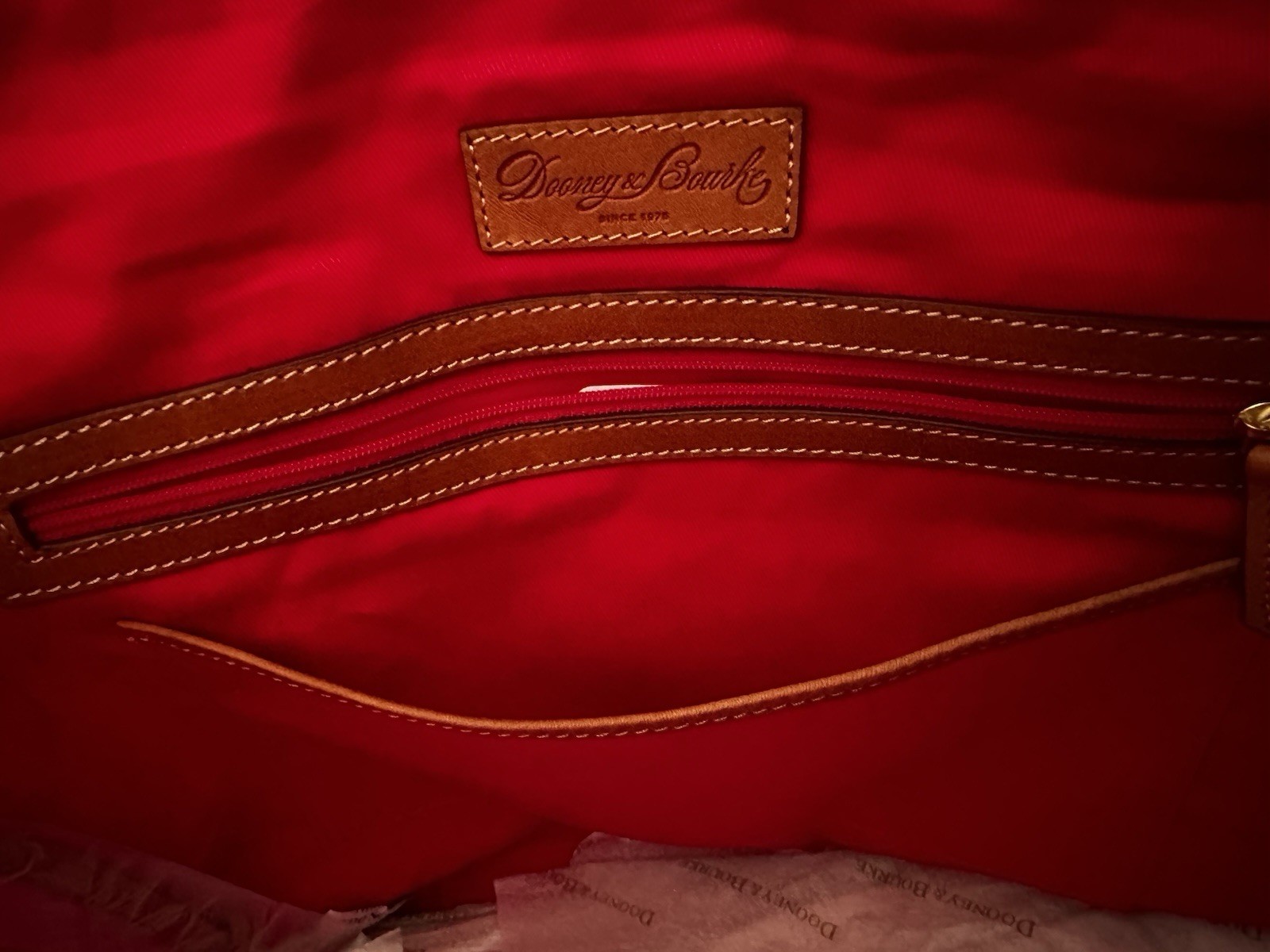 Dooney & Bourke Scenic Tote Multicolor Red Lined Gold Hardware Zip Detach Strap