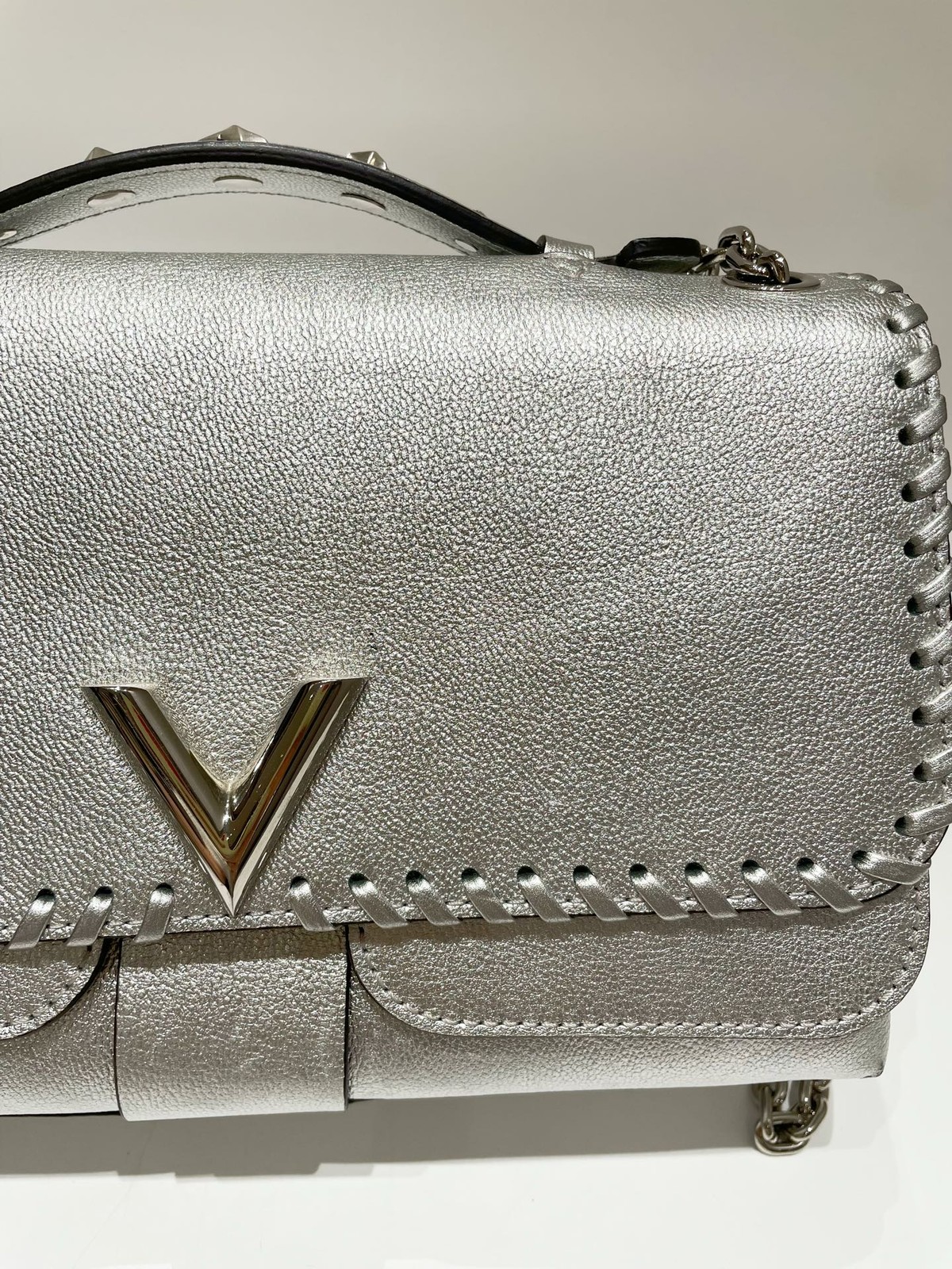 Louis Vuitton Silver Whipstitch Flap Shoulder Bag Leather Very Chain Bag