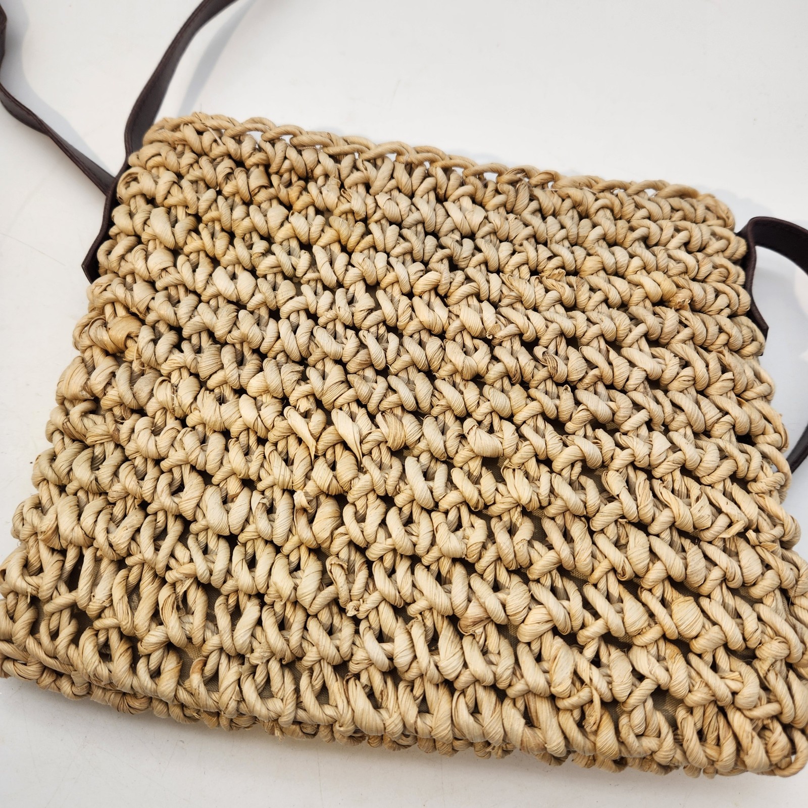 Vintage Woven Straw Purse Bag Crossbody Rock Beads Zip Lined Lightweight 9″x8″
