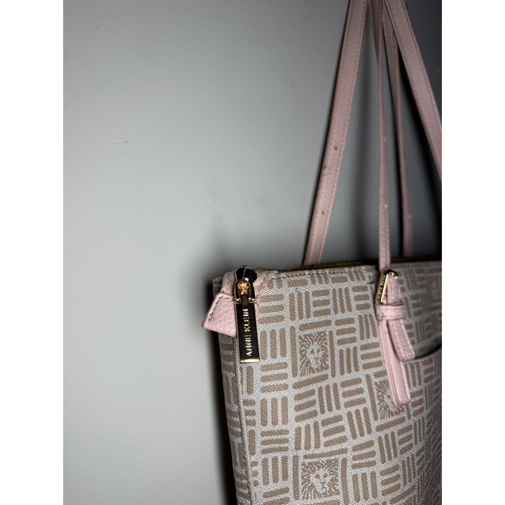 Anne Klein Monogram Lion Logo Tote Bag Pink Tan Gold Hardware Zipper Shoulder