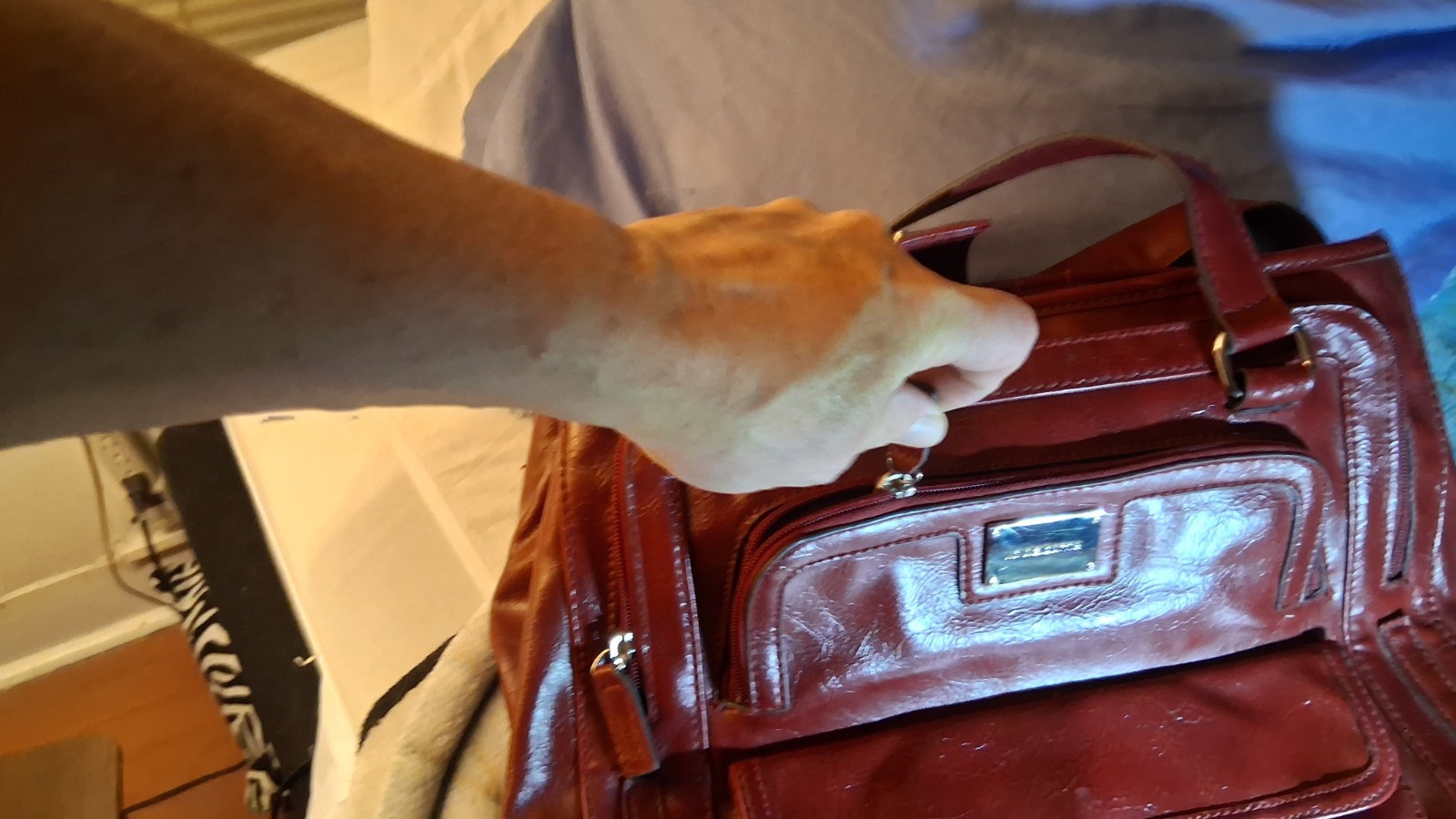 Burgundy Satchel Top Handle Zip/Magnetic Pockets Gold/Silver