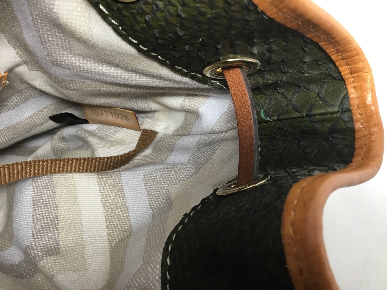 Dooney & Bourke Sydney Satchel Hunter Green & Brown Handbag Purse Python Scales