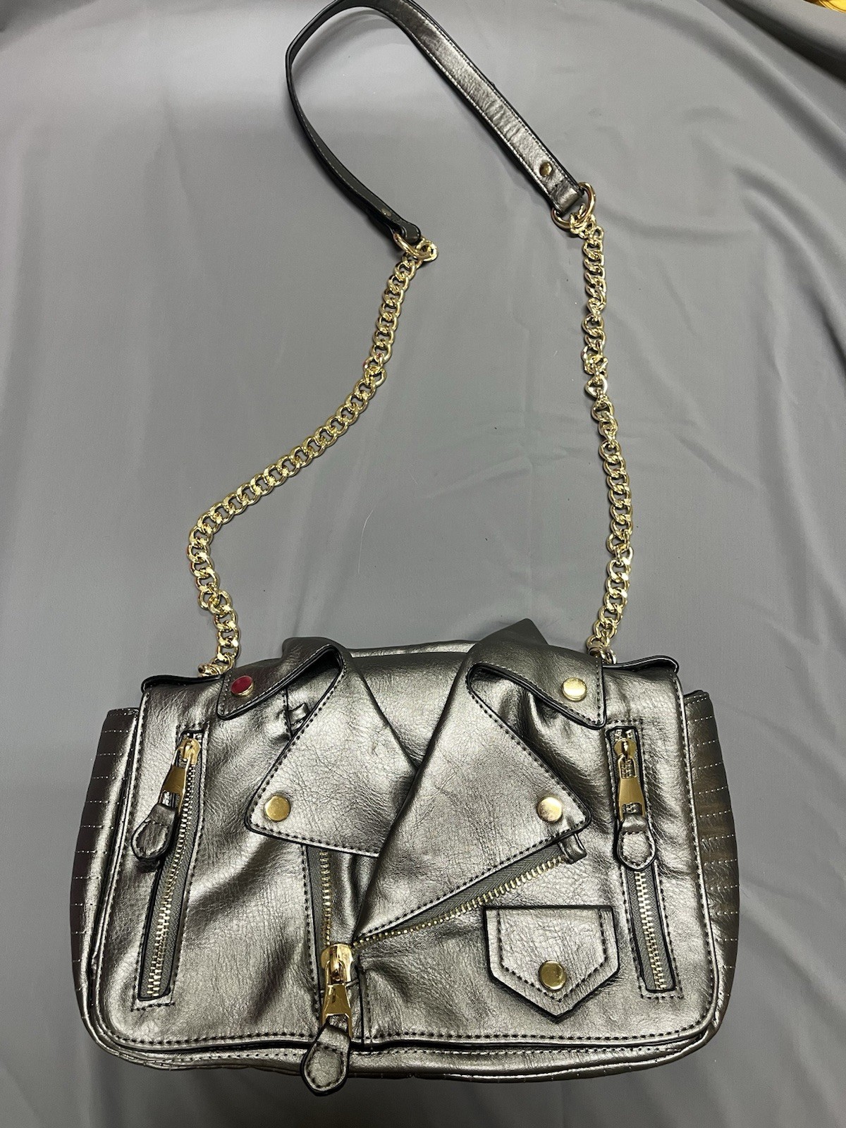 Metallic Silver Shoulder Bag Gold Chain Strap Magnetic Close Lined Pockets