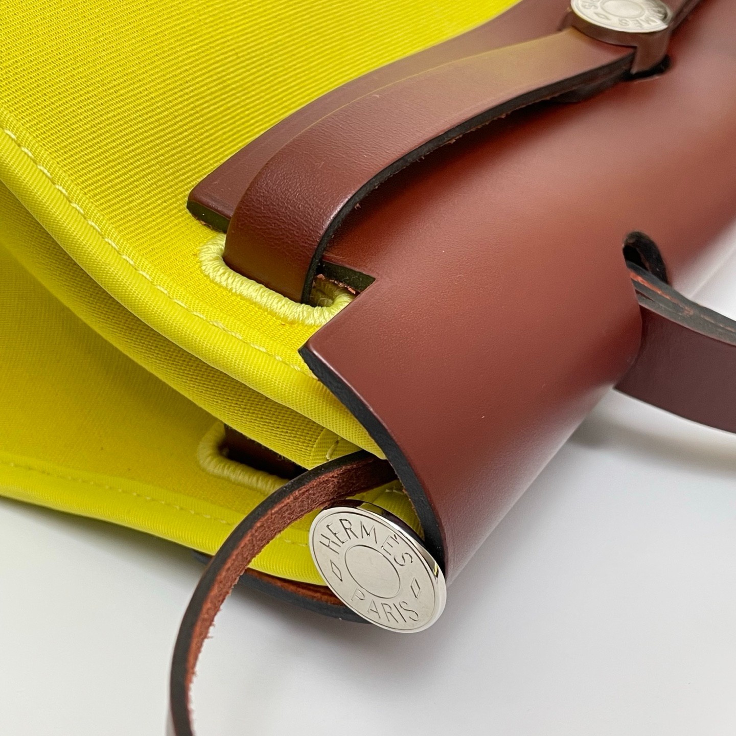 Hermès Herbag Zip 31 9R Lime Canvas Vache Hunter Leather Shoulder Bag