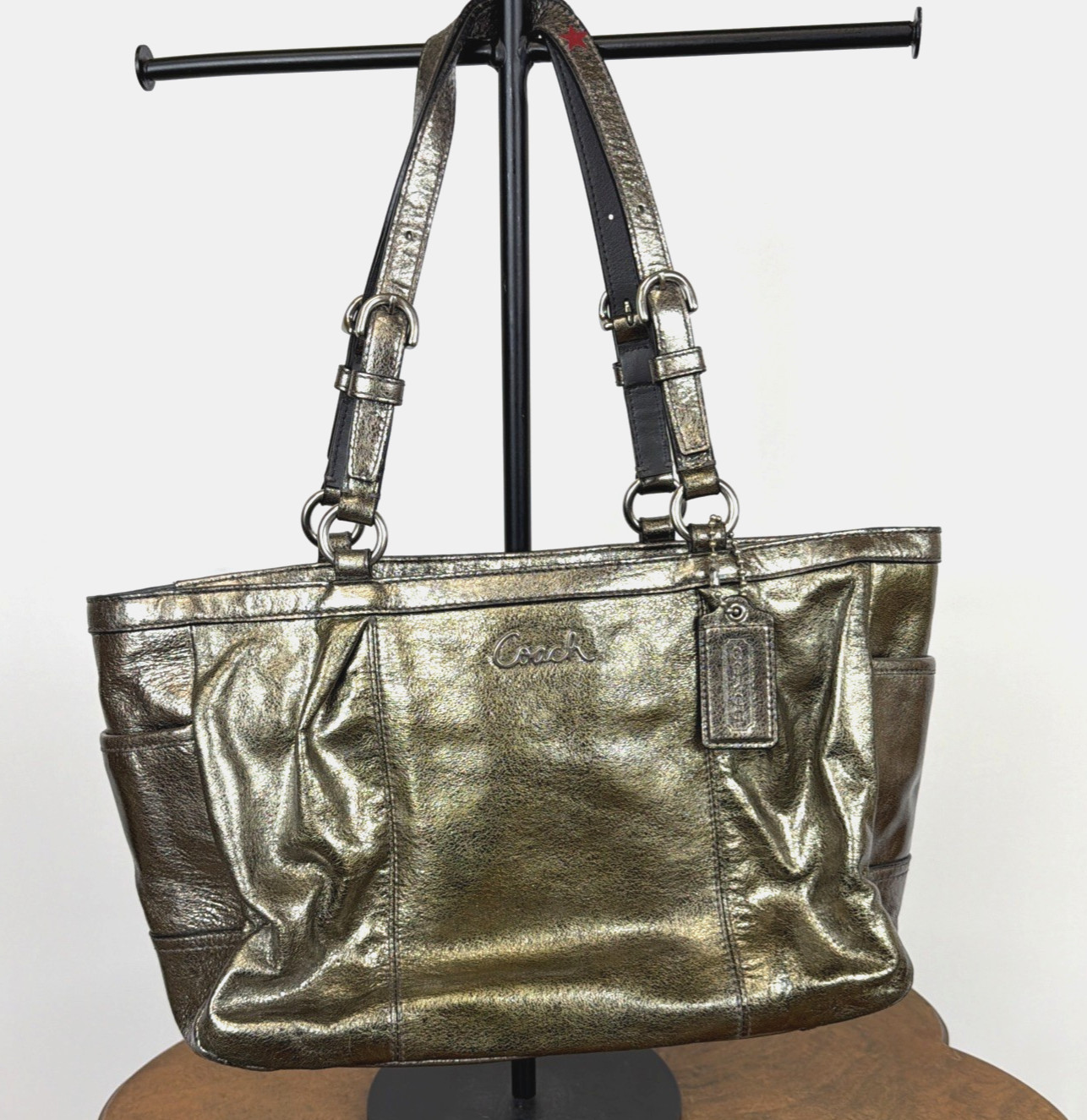 Coach Women’s Medium Antique Gold Leather Tote Bag Zip Top F17721 Metallic