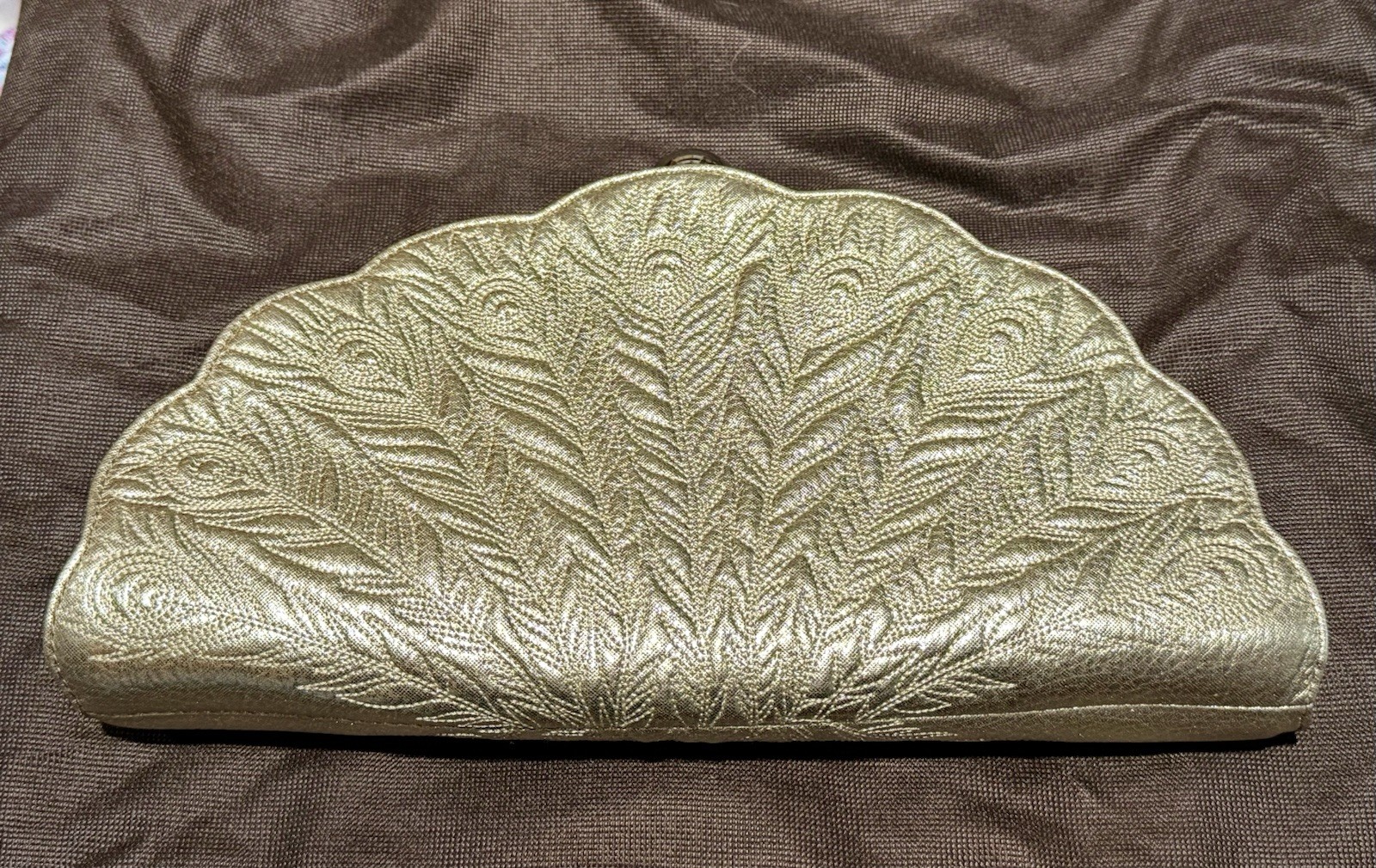 NEW! kate spade *PEACOCK LANE – KENESSA* Metallic Gold Fan Clutch – Stunning! 🤩