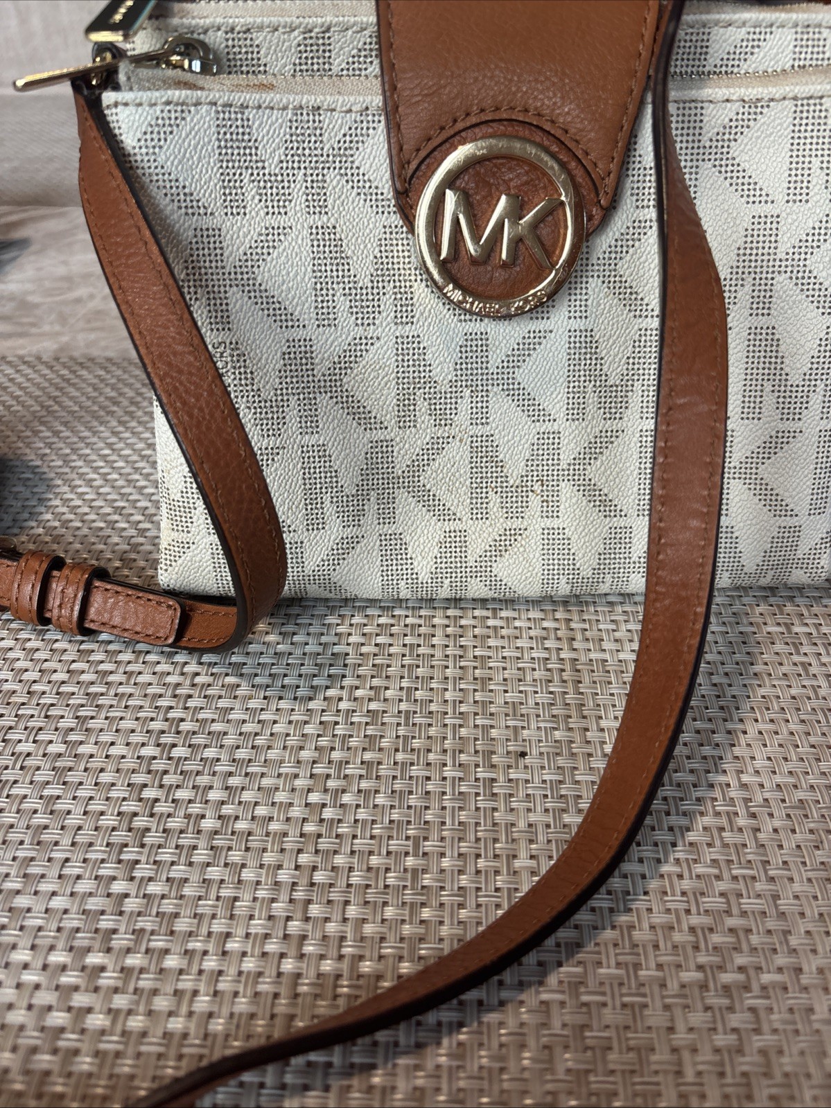 Michael Kors Fulton Brown Large Crossbody Bag 32F3GFTC3B (Vanilla