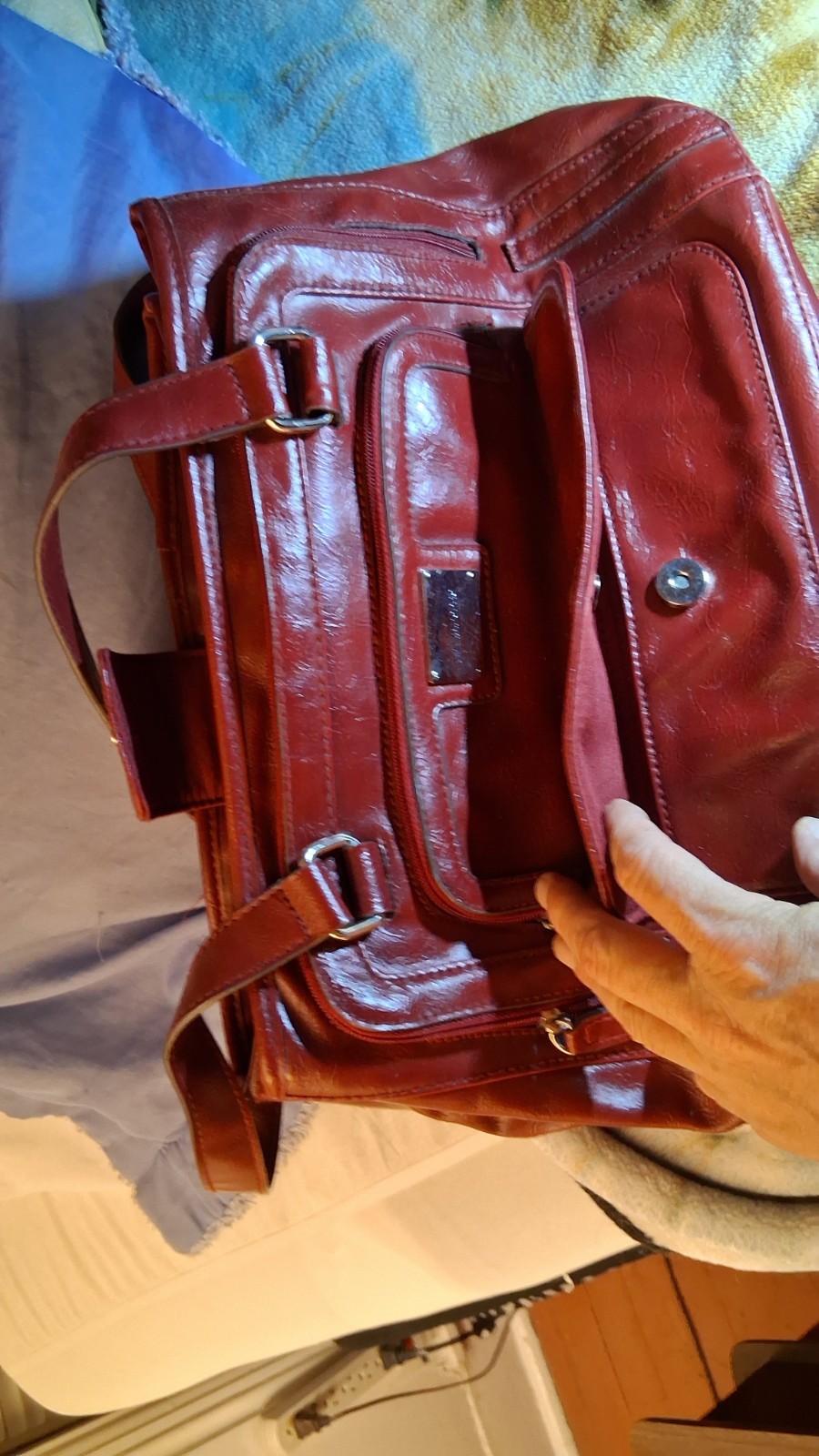 Burgundy Satchel Top Handle Zip/Magnetic Pockets Gold/Silver