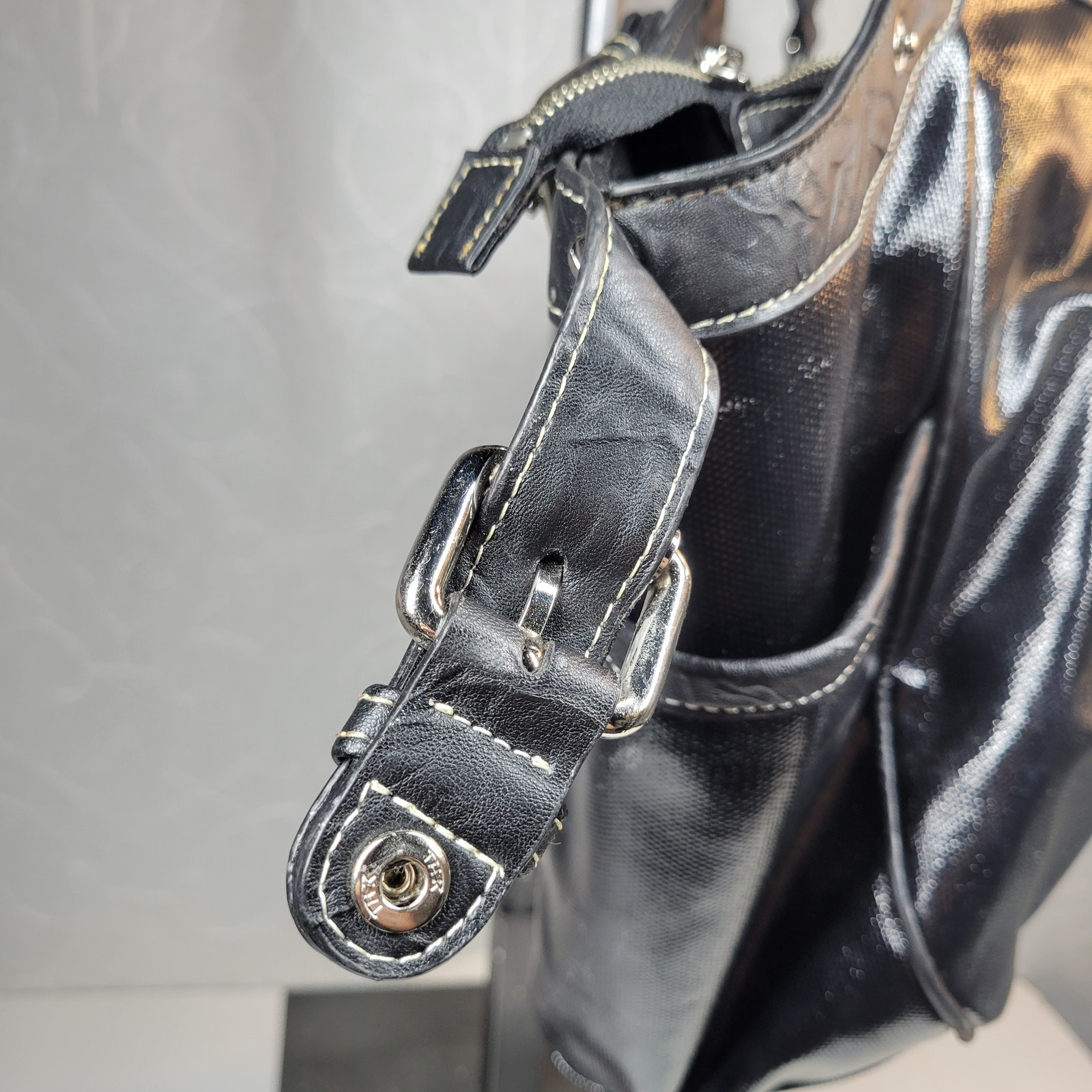 Via Spiga Womens Shoulder Bag Large Black Patent Leather Pockets Lined Hobo