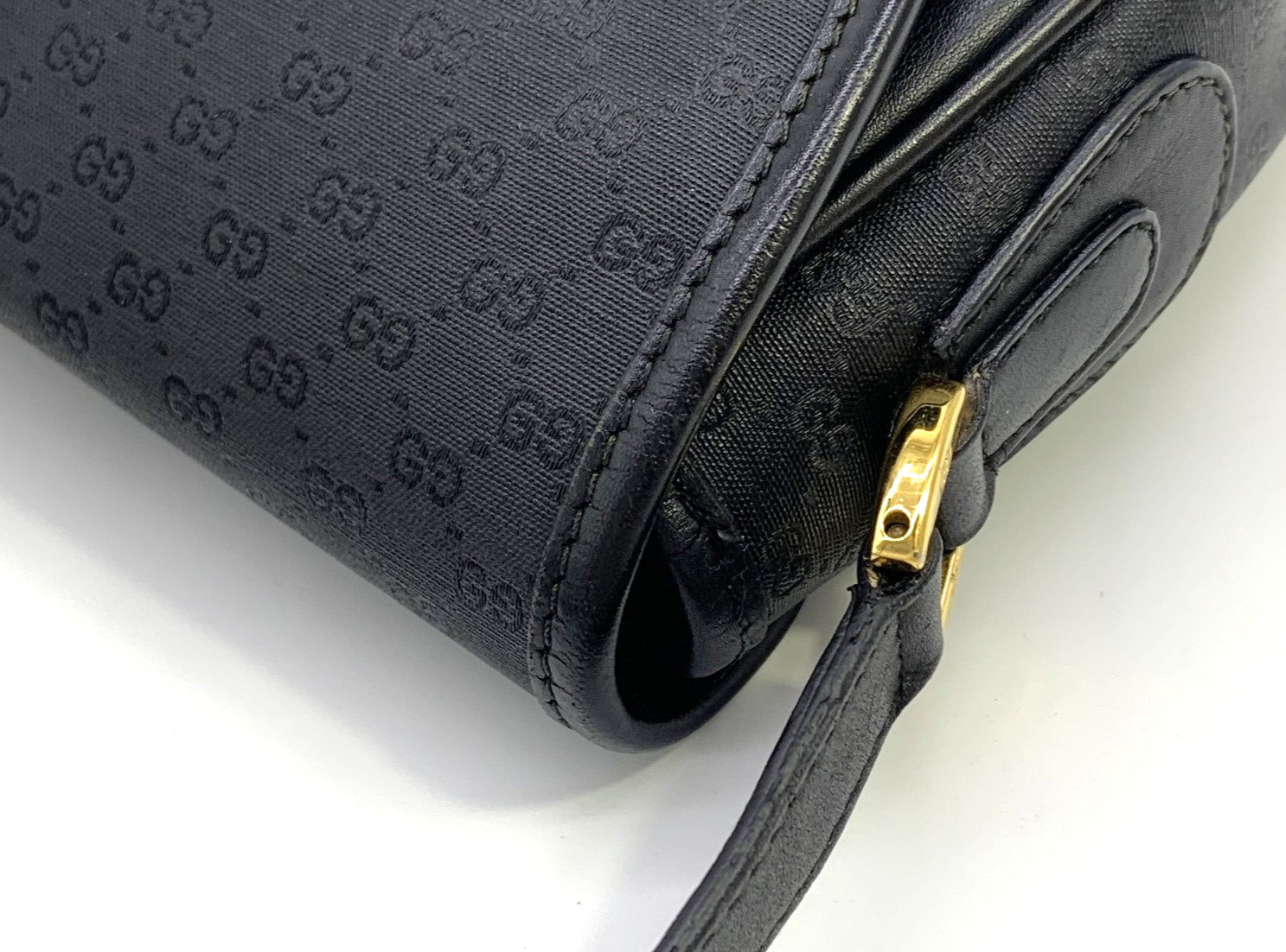GUCCI VINTAGE Shoulder Bag Micro-GG Pattern PVC Black Classic Authentic