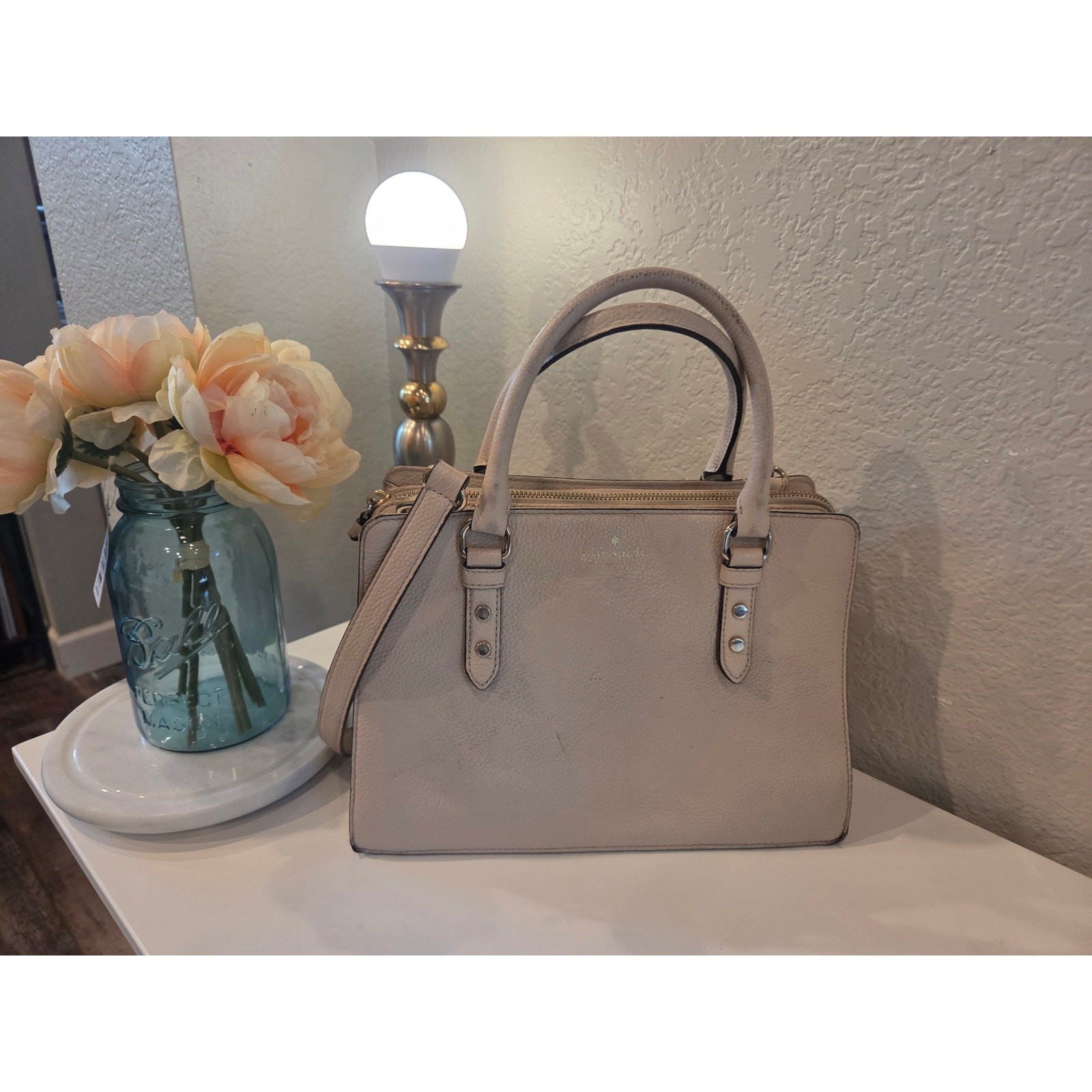 Kate Spade Vintage Beige / Cream colored Hand Bag/ Satchel or Shoulder Bag