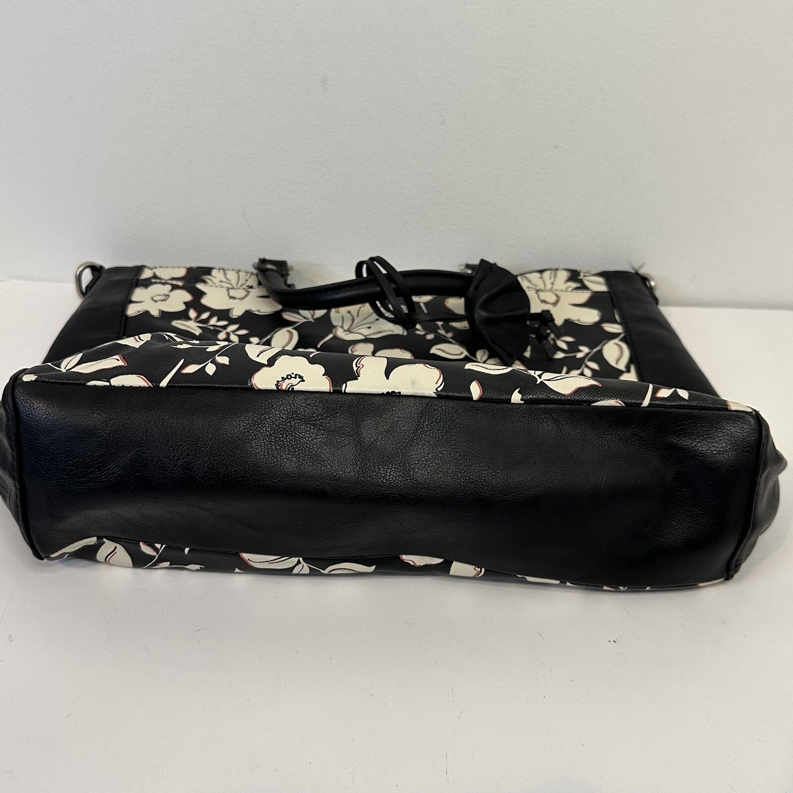 Women’s Relic Leather Tote Bag Handbag Laptop Say Yes To Adventure Floral Print