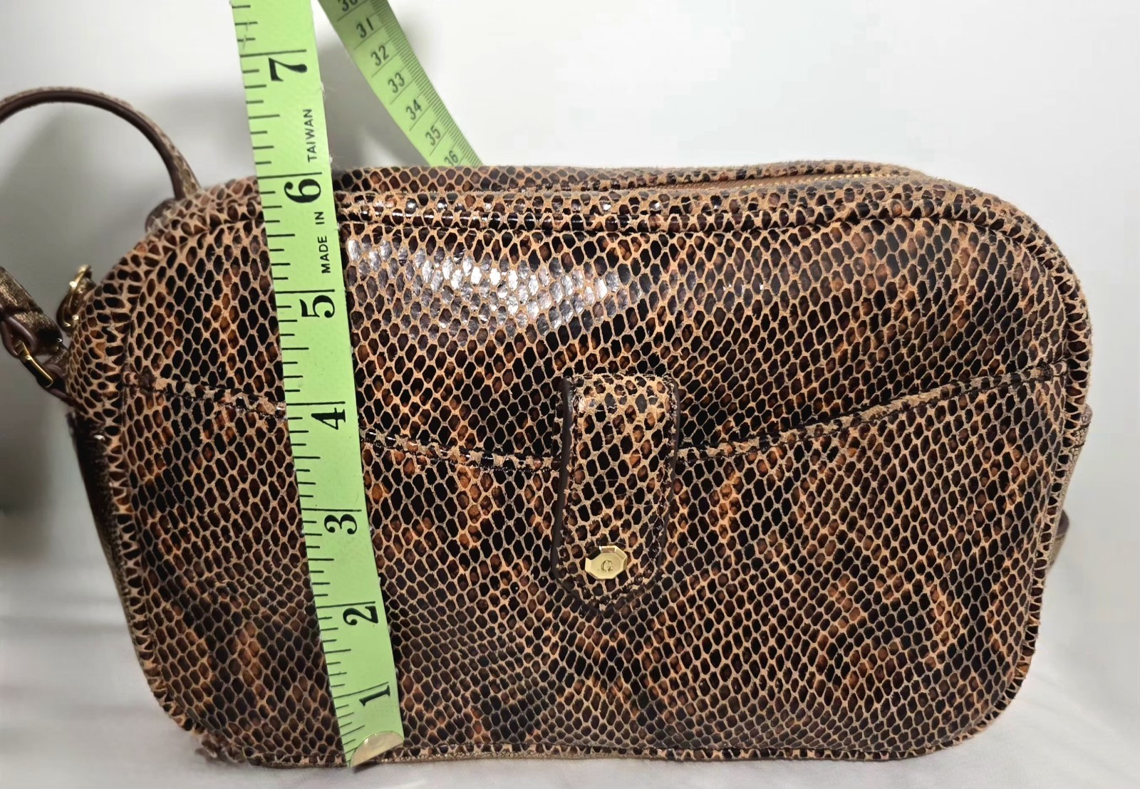 ​G.I.L.I. Bronze Snake Embossed Leather Camera Crossbody Bag Bronze Gold
