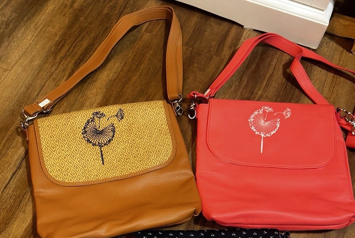 TWO Thirty-One Studio 31 Modern Purses with extra flaps